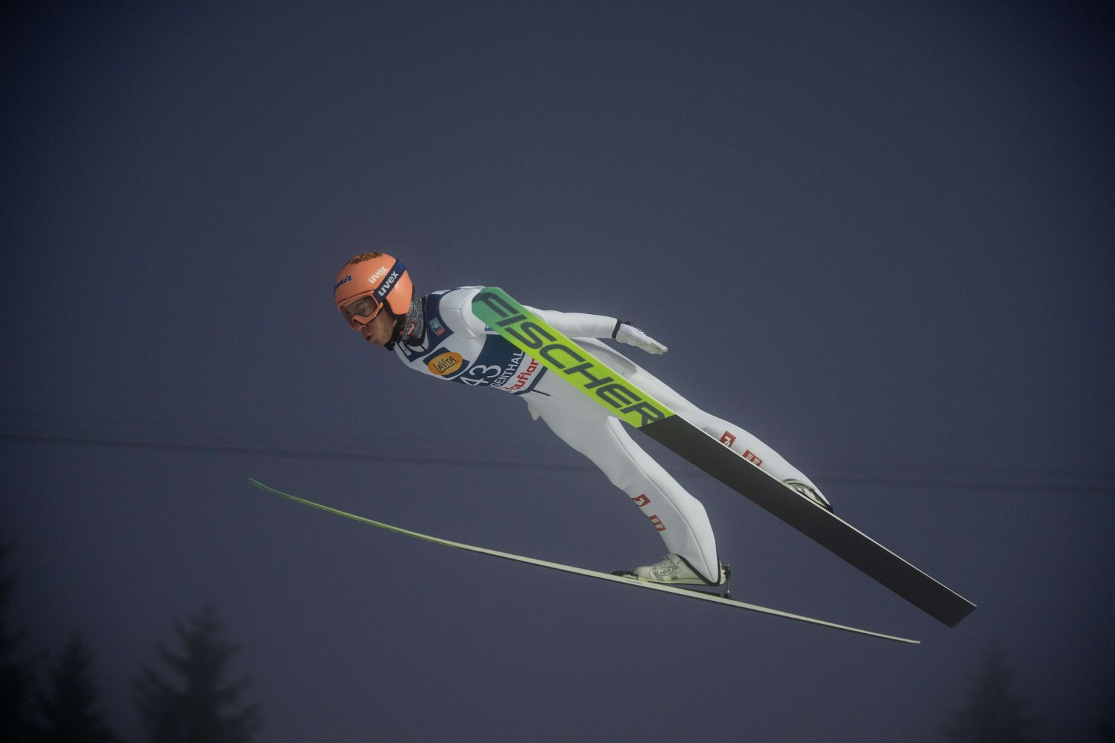FIS zmienia zasady w skokach. Nowe kary i rewolucja w notach za lądowanie