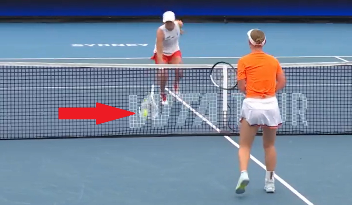 "Nielegalne, ale też niesamowite". Tak Świątek zaskoczyła rywalkę