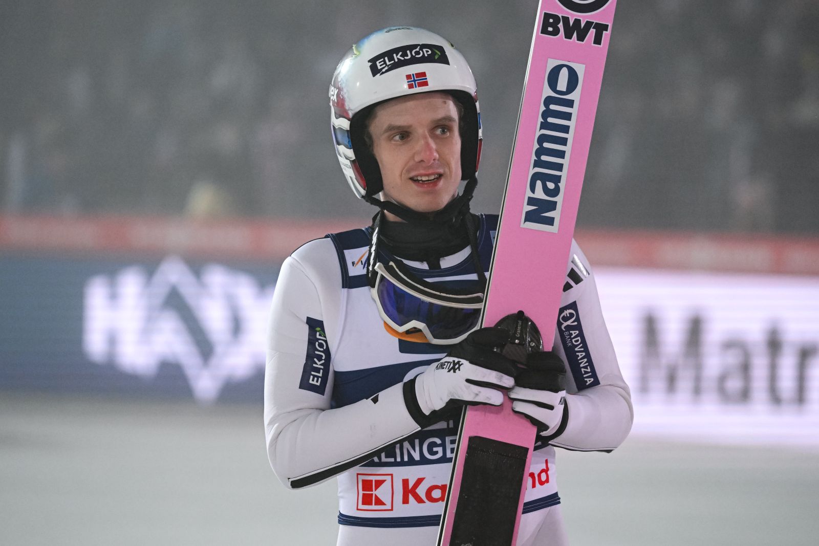 "Muszę uważać, co mówię". Norweski gwiazdor szczerze o Polakach