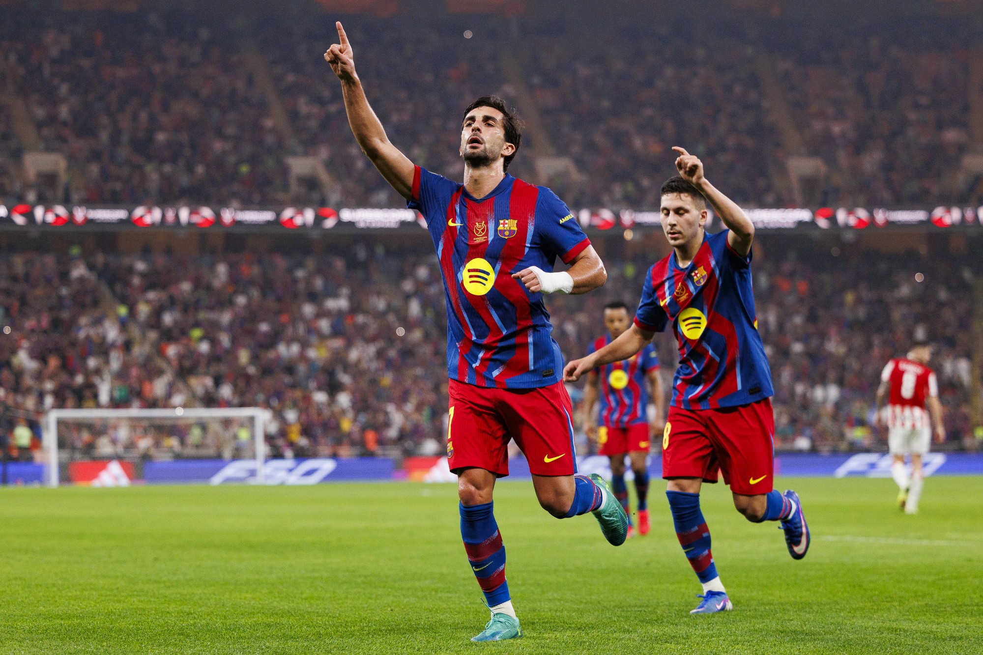 Barcelona rozpętała pustynną burzę w Arabii Saudyjskiej [OPINIA]