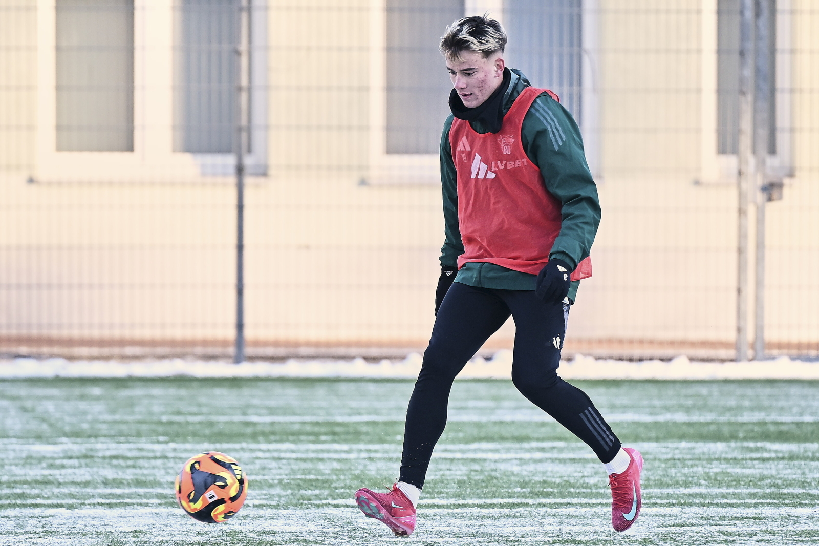 Zdał testy. Pierwszy zimowy transfer Lechii Gdańsk