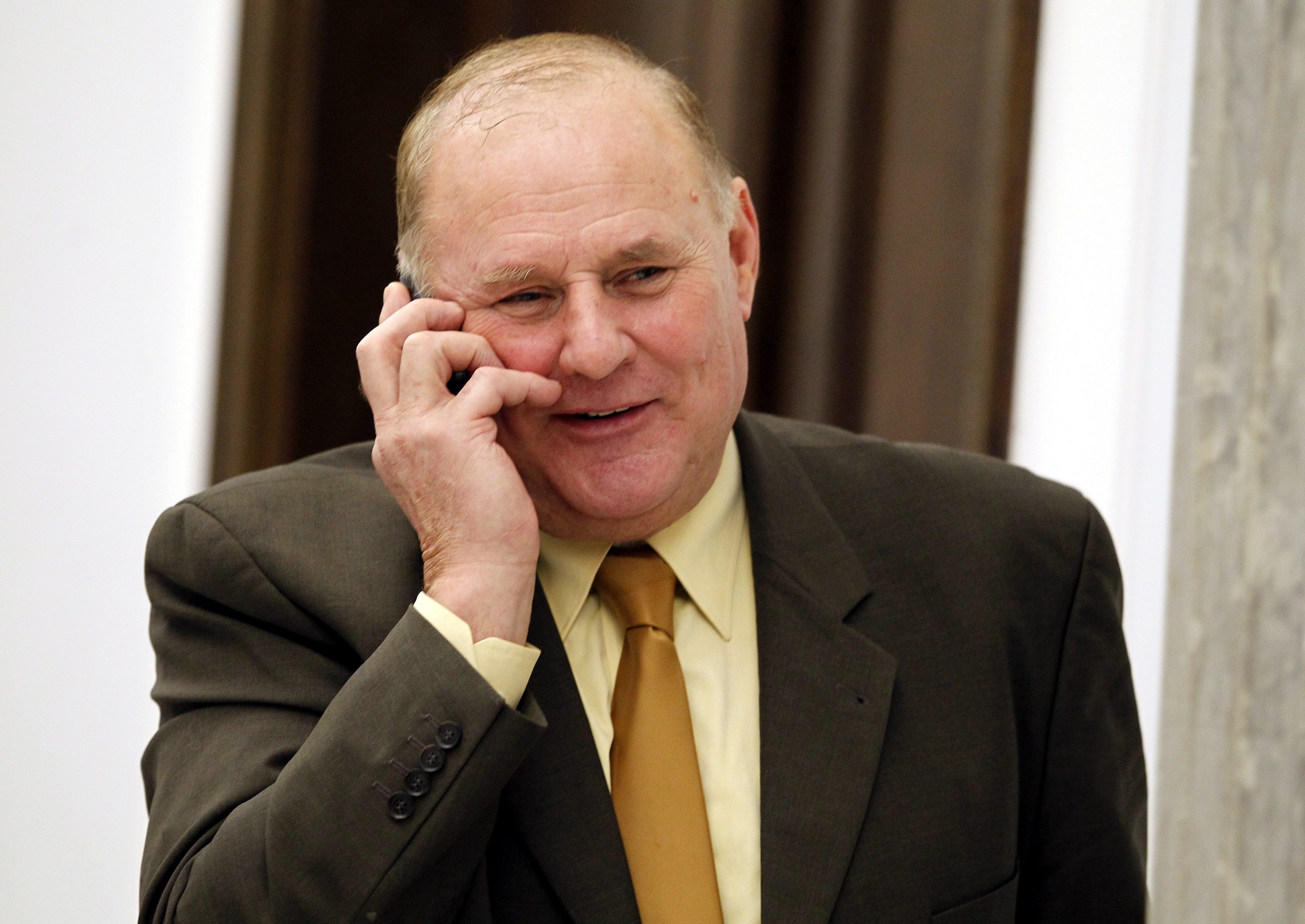 Ma 78 lat. Pobiera dwie emerytury. Oto powód