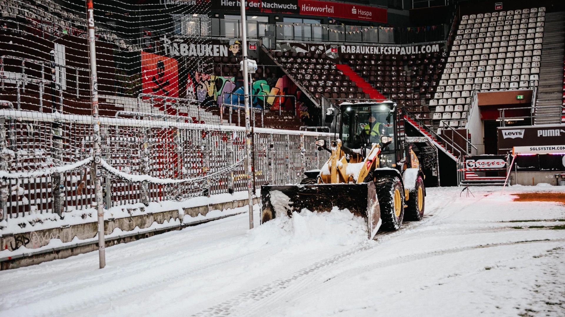 Zima zaskoczyła Niemców. Jest decyzja ws. meczu Bundesligi
