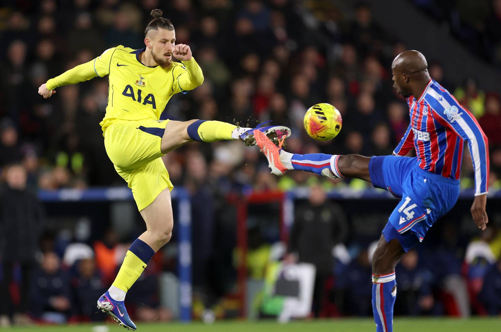 Roma zainteresowana obrońcą z Premier League. Ziółkowski zyska konkurenta?