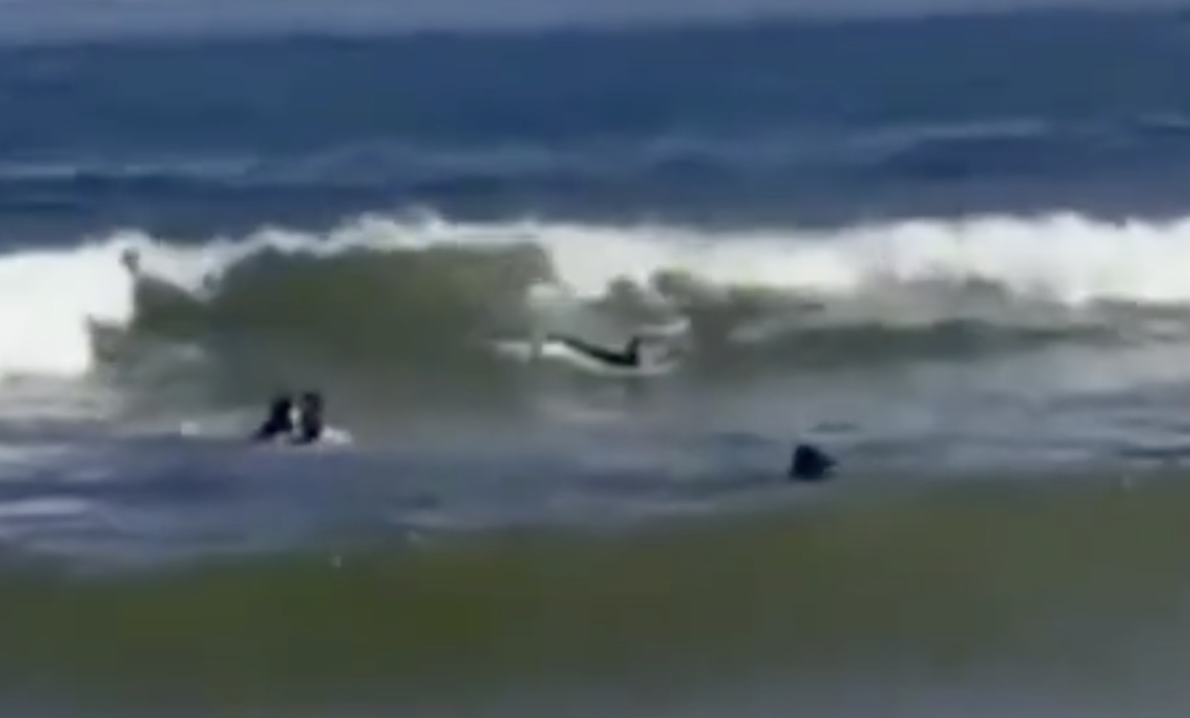 Mógł utonąć wraz z dziećmi. Do sieci trafiło przerażające wideo