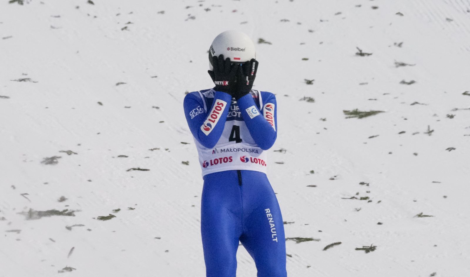 Polski skoczek zawiesił karierę. "Niestety"