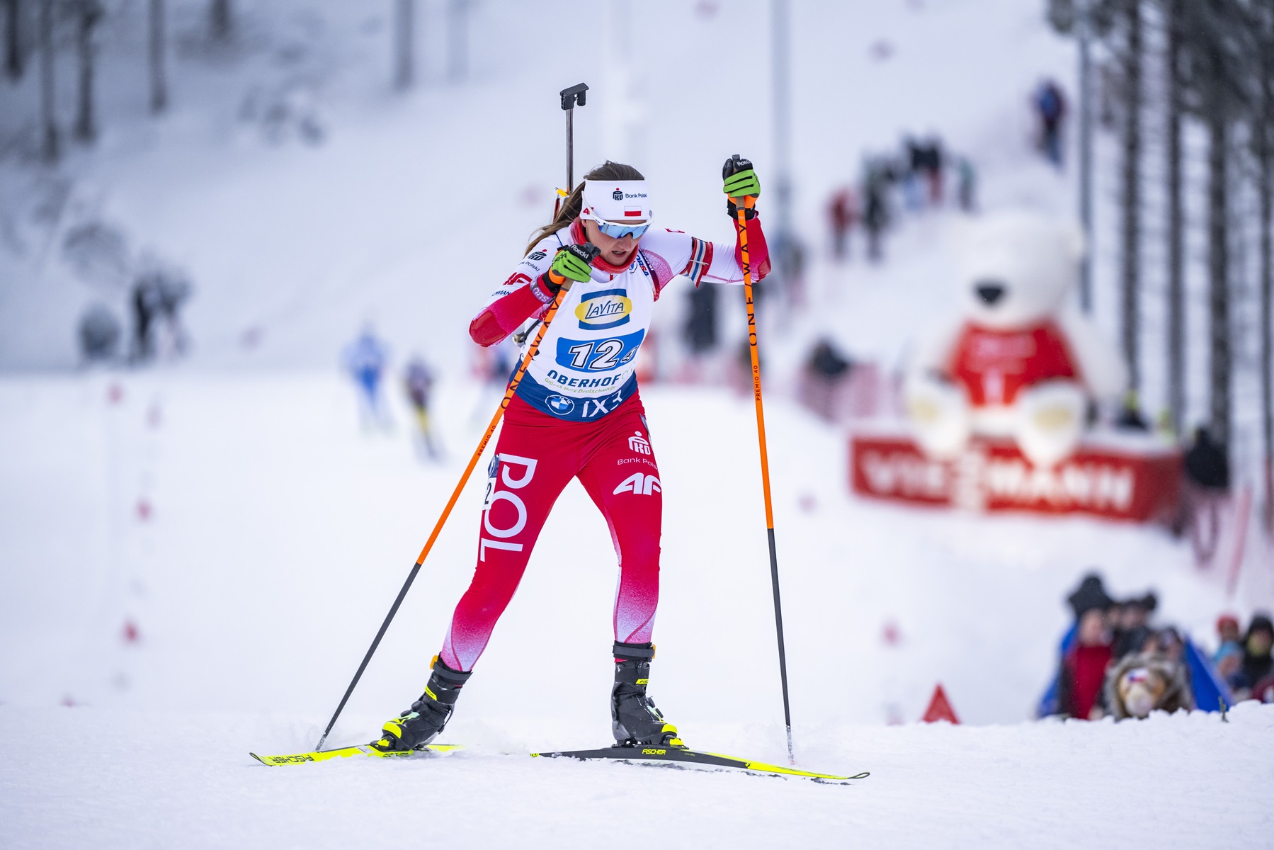 Trudno o optymizm. Dalekie miejsce Polek