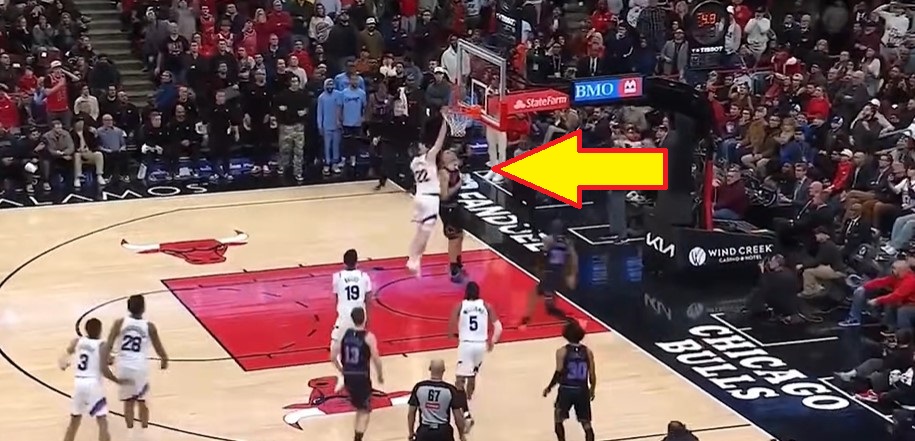 W NBA na zwycięstwo... spod kosza!