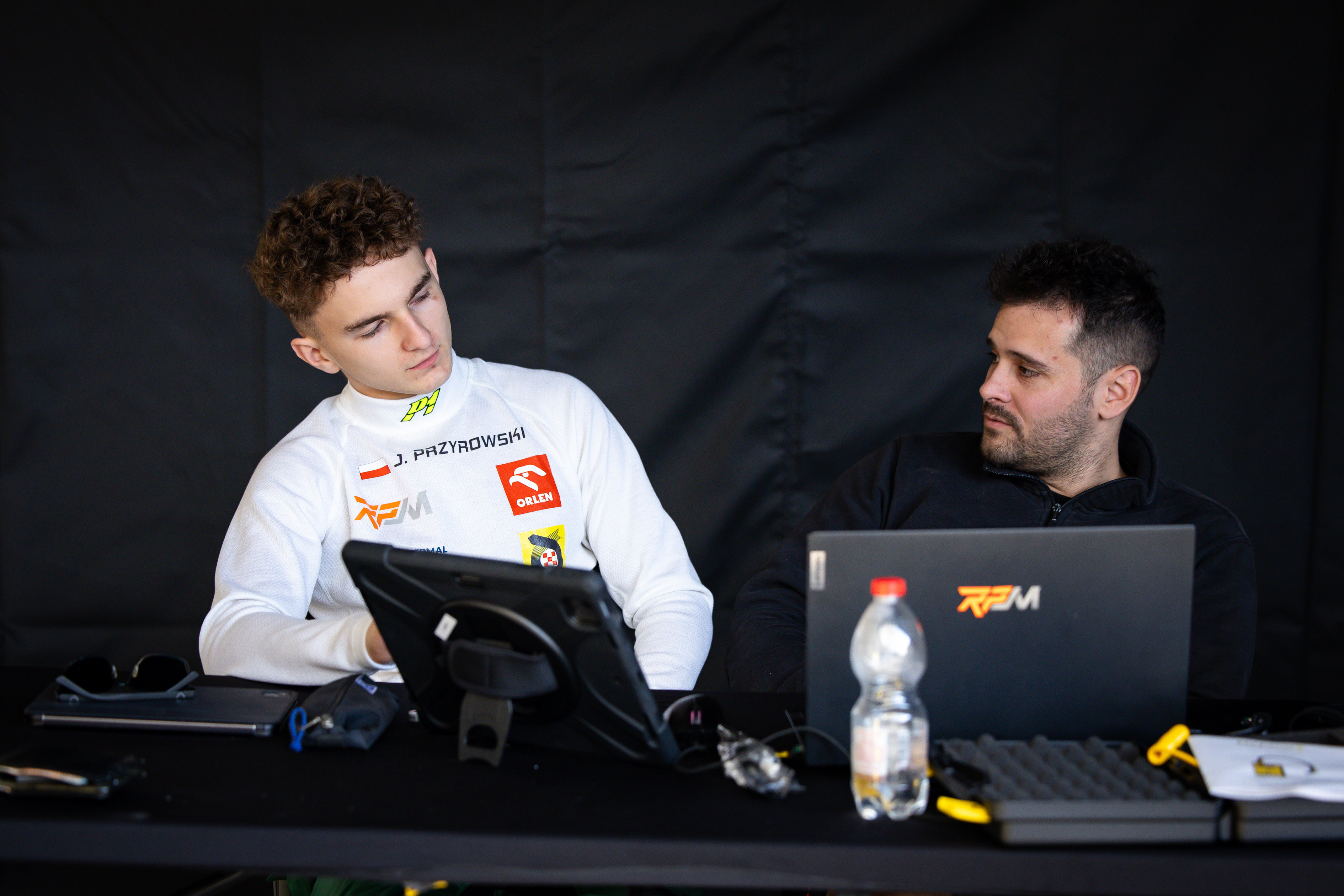 Młody Polak ruszył na podbój Emiratów. "Sporo potencjału do odkrycia"