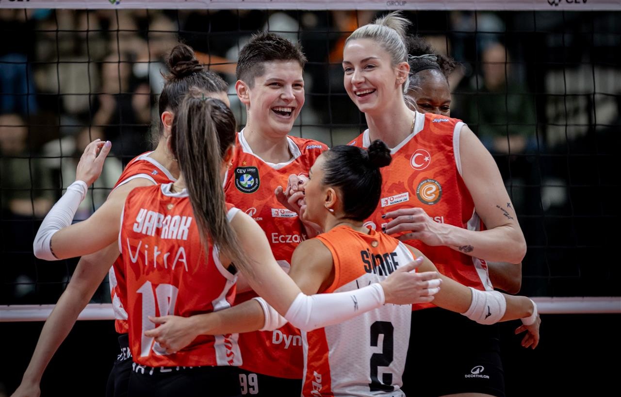 Jednostronne mecze w Lidze Mistrzyń. Stysiak ze statuetką MVP