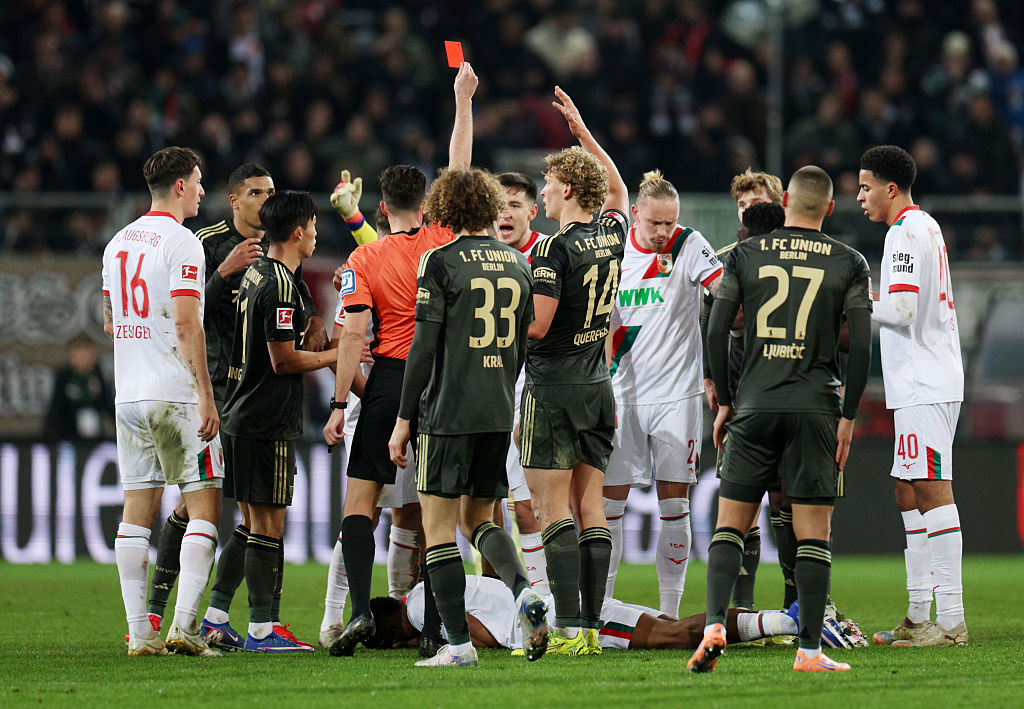 Najpierw czerwona kartka, potem gol. Szalona końcówka w Bundeslidze