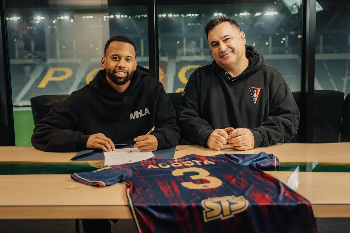 Zagrał 58 razy w kadrze USA, został piłkarzem Pogoni Szczecin