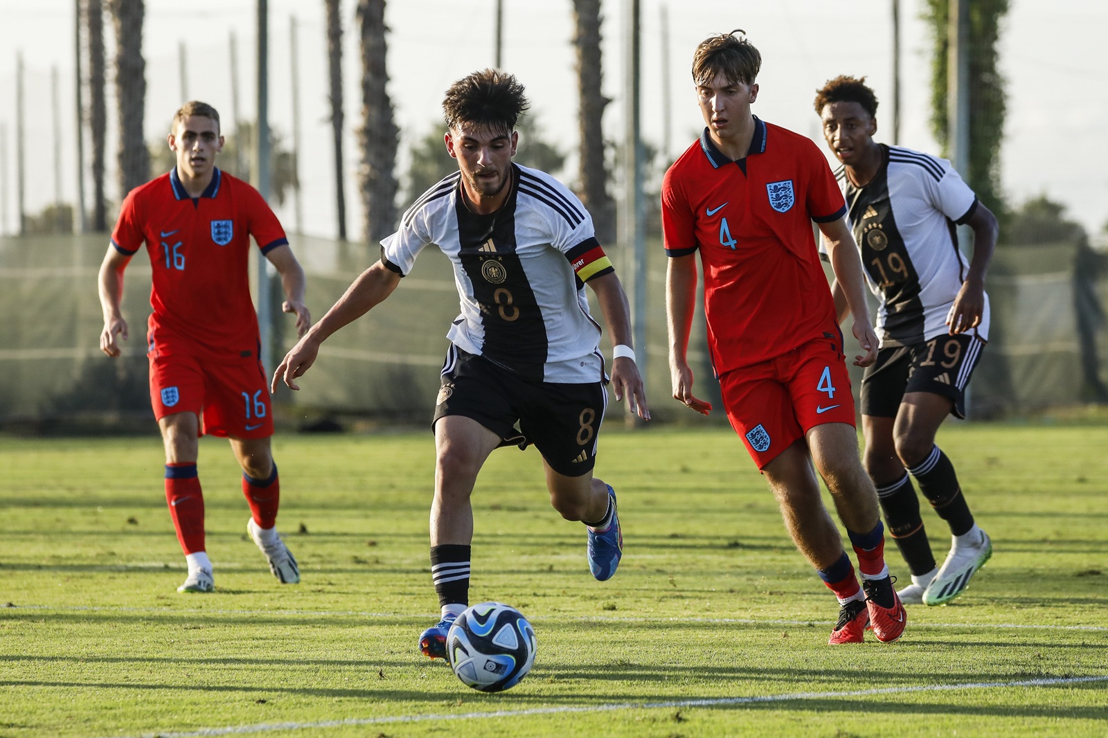 Lech ściągnie posiłki z Niemiec? Młodzieżowy reprezentant kraju na radarze