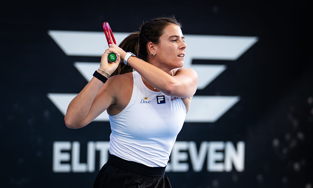 Córka amerykańskiego biznesmena na drodze Magdy Linette. Było o niej głośno podczas igrzysk