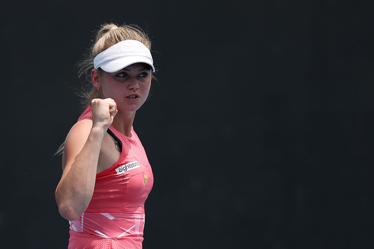 Australian Open: Dwa różne sety Polki z 12. rakietą świata