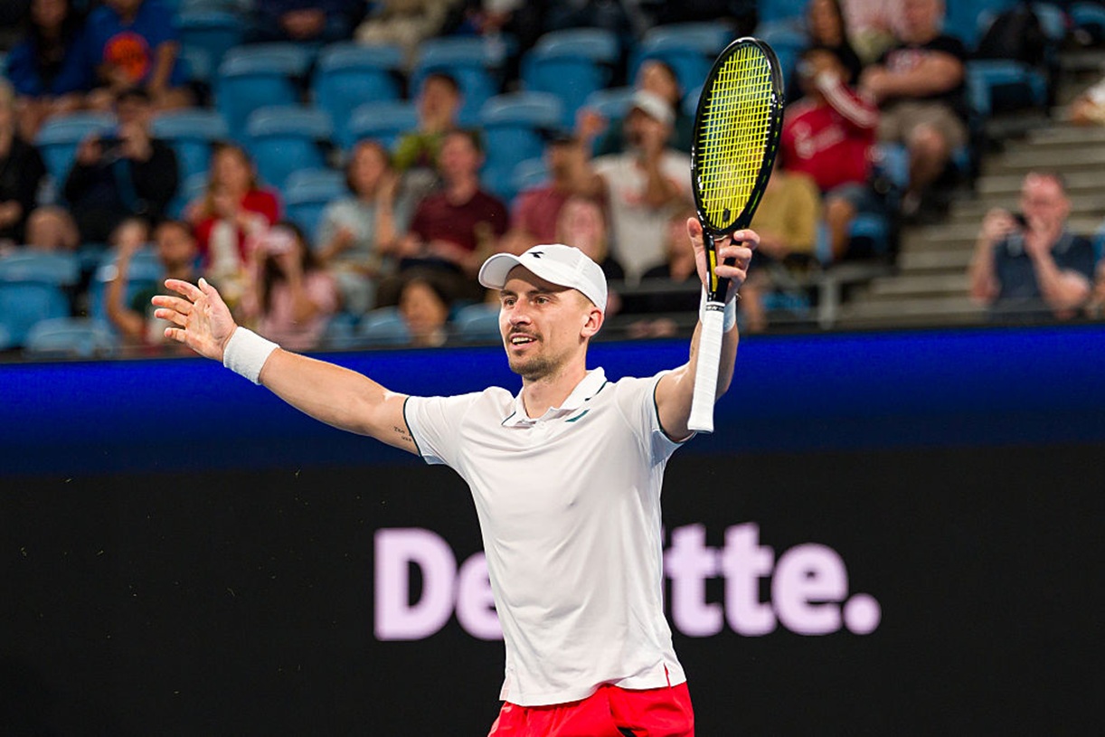 Wielkie emocje w spotkaniu Zielińskiego. Obroniony meczbol i nagły zwrot