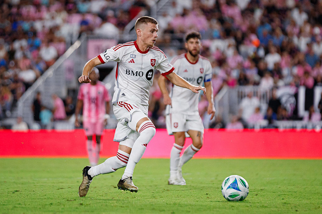 To będzie pierwszy transfer Cracovii? Szwajcar wraca do polskiej ligi