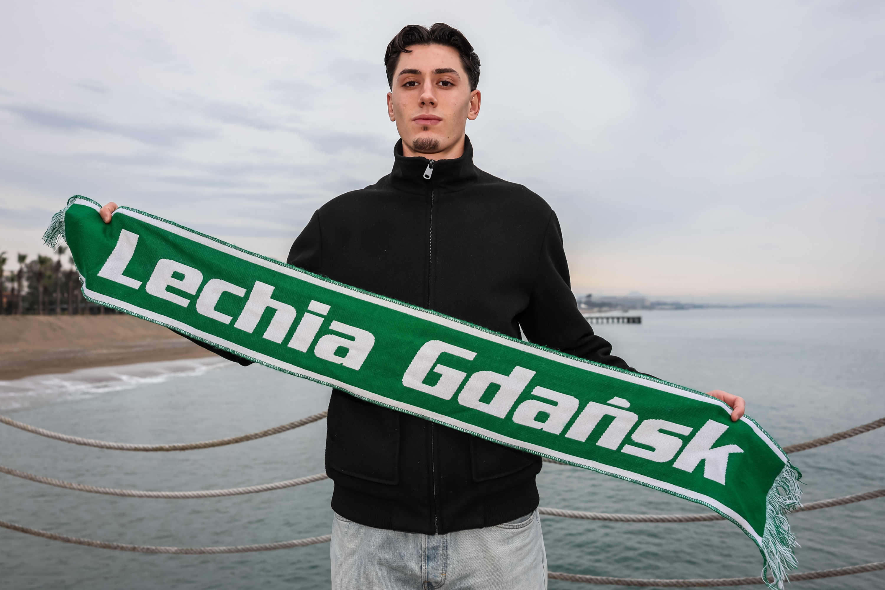 Klub potwierdził. Talent z Kosowa zagra w polskiej lidze