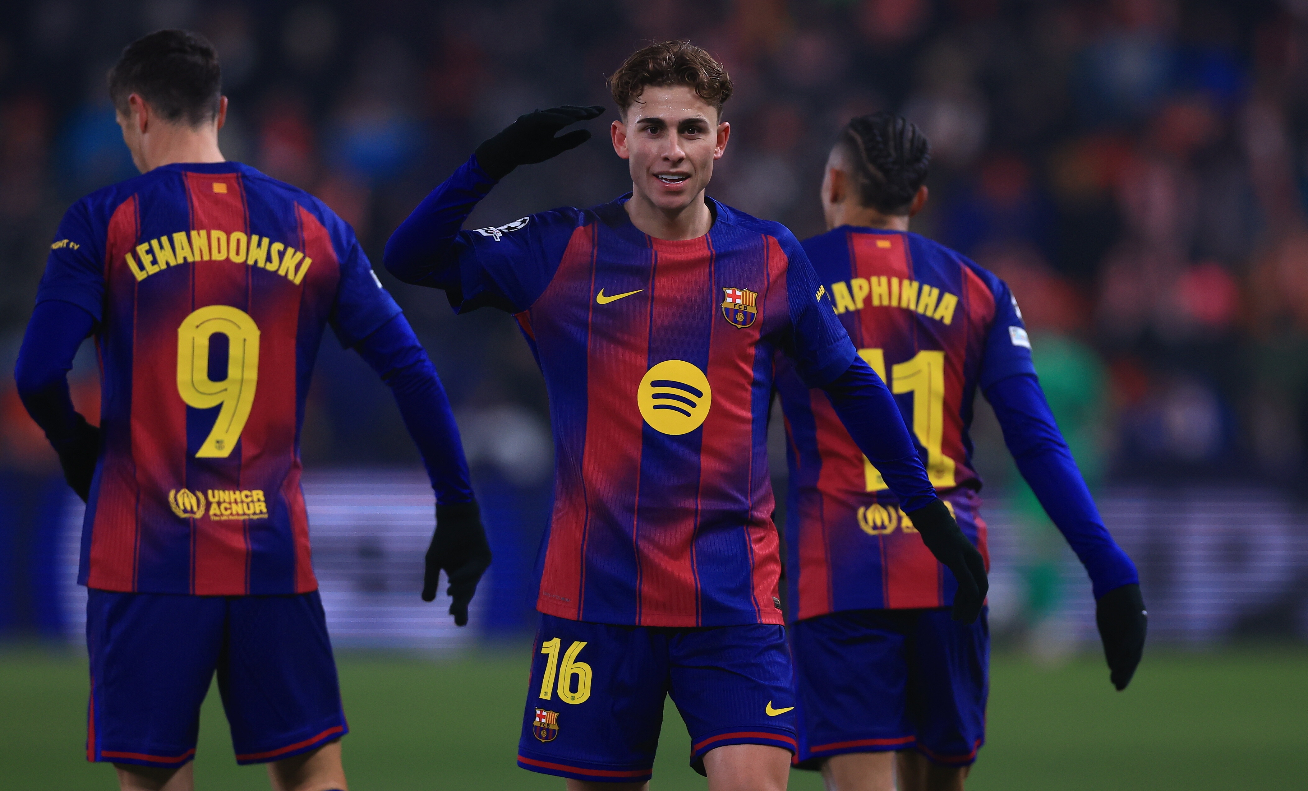 Zmienne szczęście "Lewego". Problemy FC Barcelony w Pradze