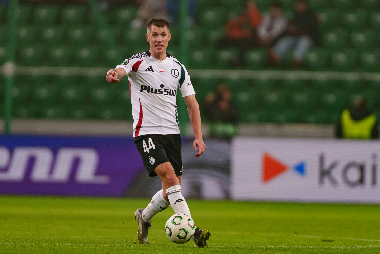 Latem trafił do Legii. Reprezentant Polski mówi, gdzie zarobiłby więcej