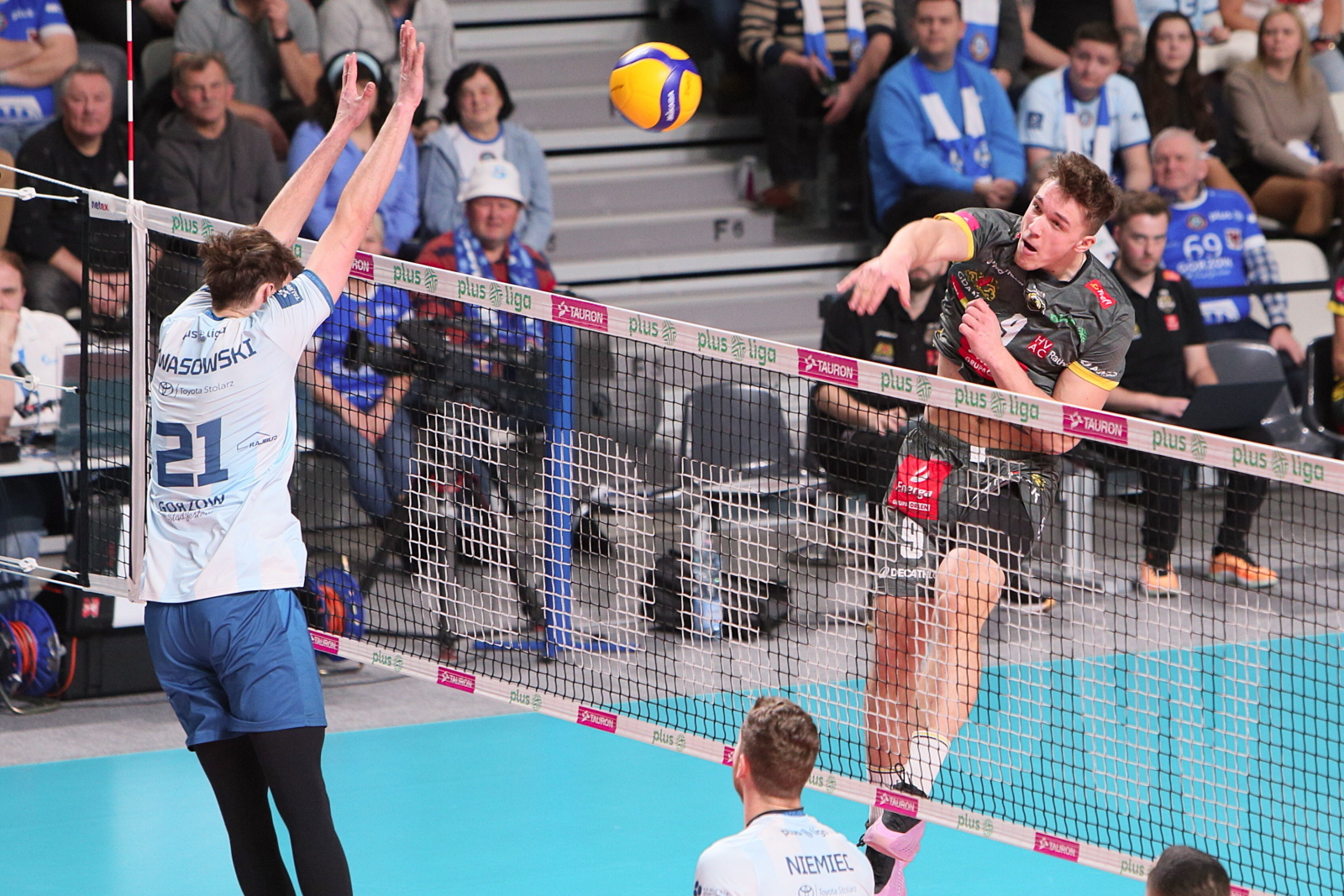 Od 0:2 do 3:2 w meczu PlusLigi. Faworyt walczył przez ponad trzy godziny