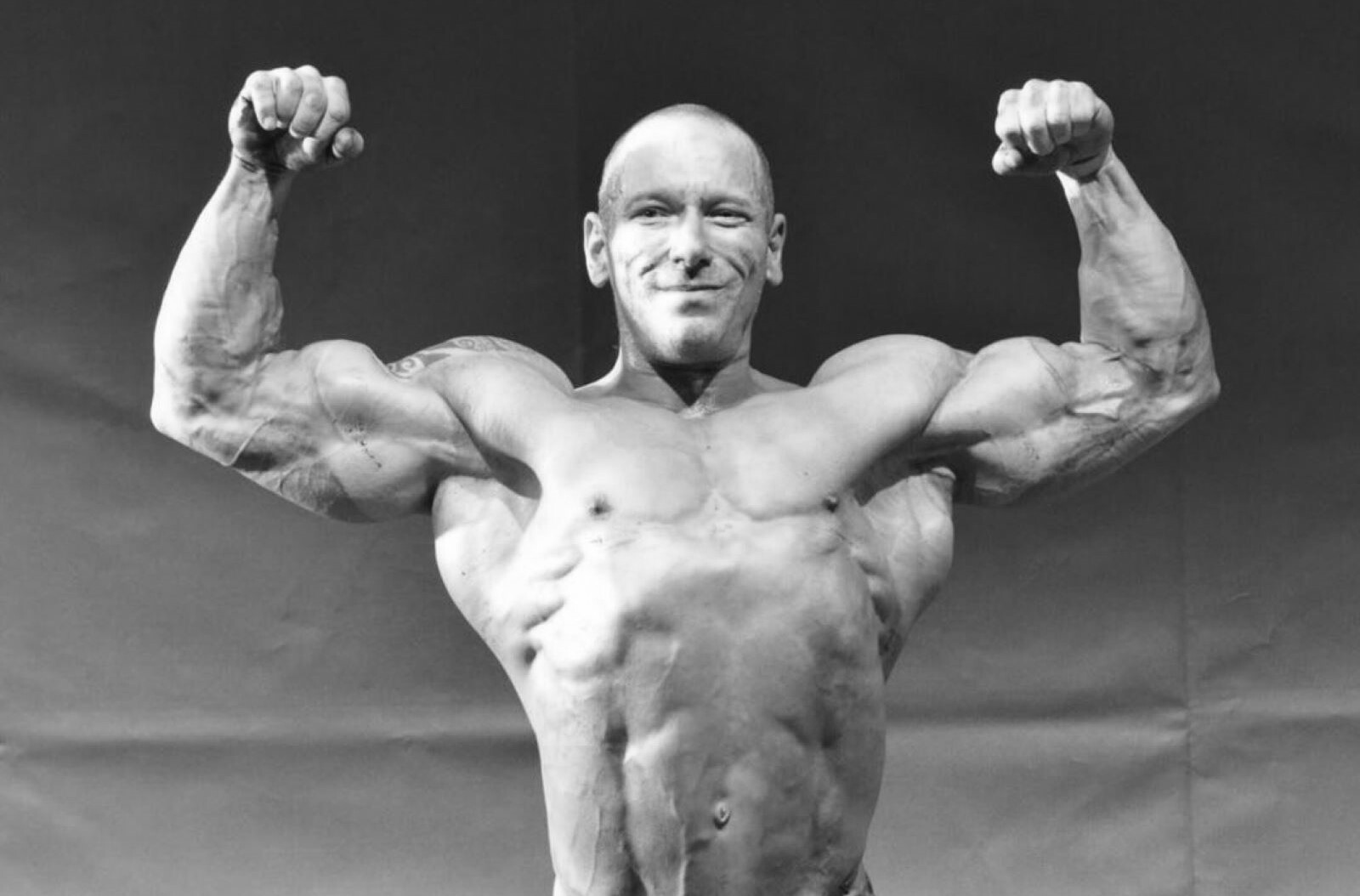 Został znaleziony martwy w łóżku. Nie żyje Andrea Lorini