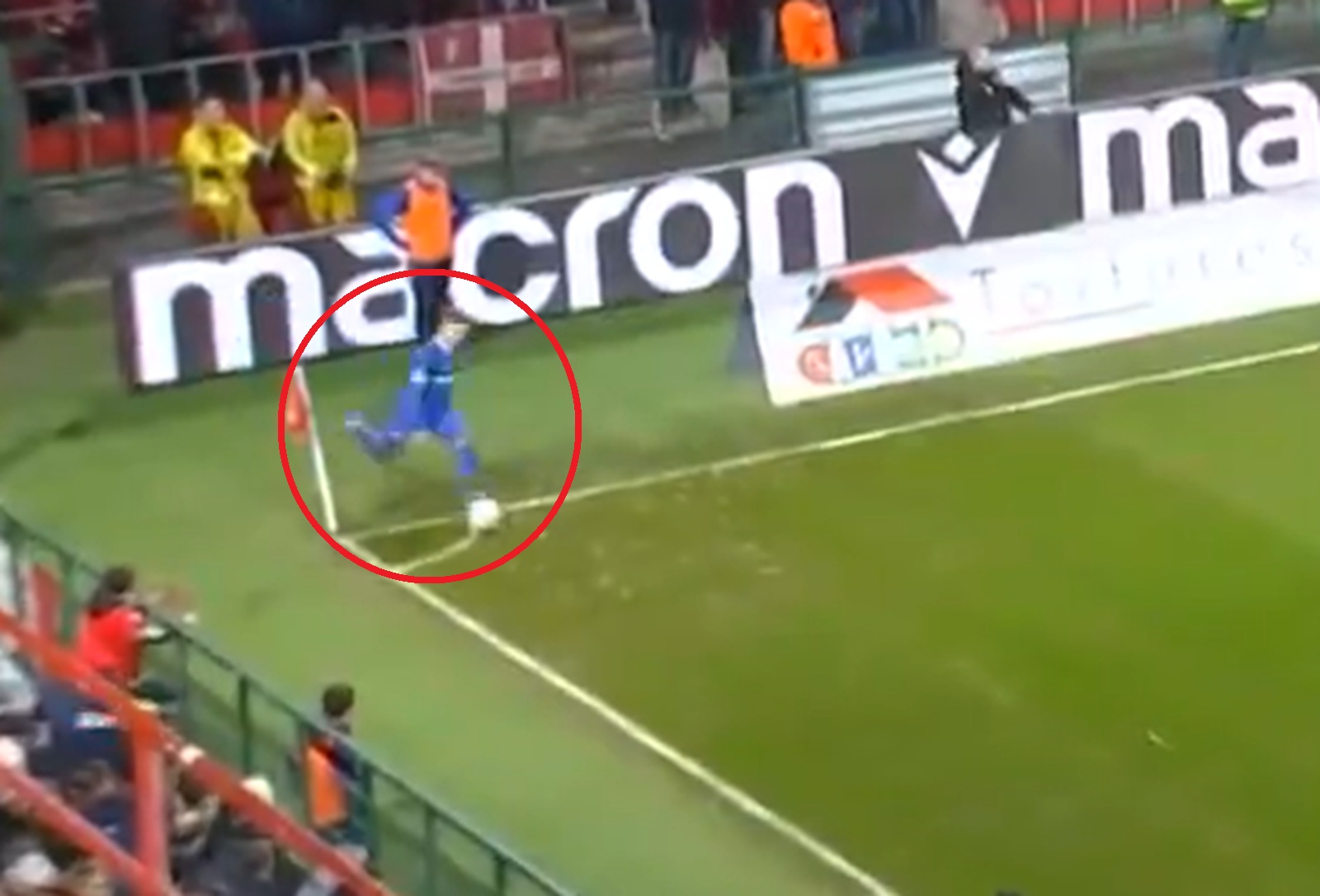 To była demolka. Reprezentant Polski dograł precyzyjnie [WIDEO]