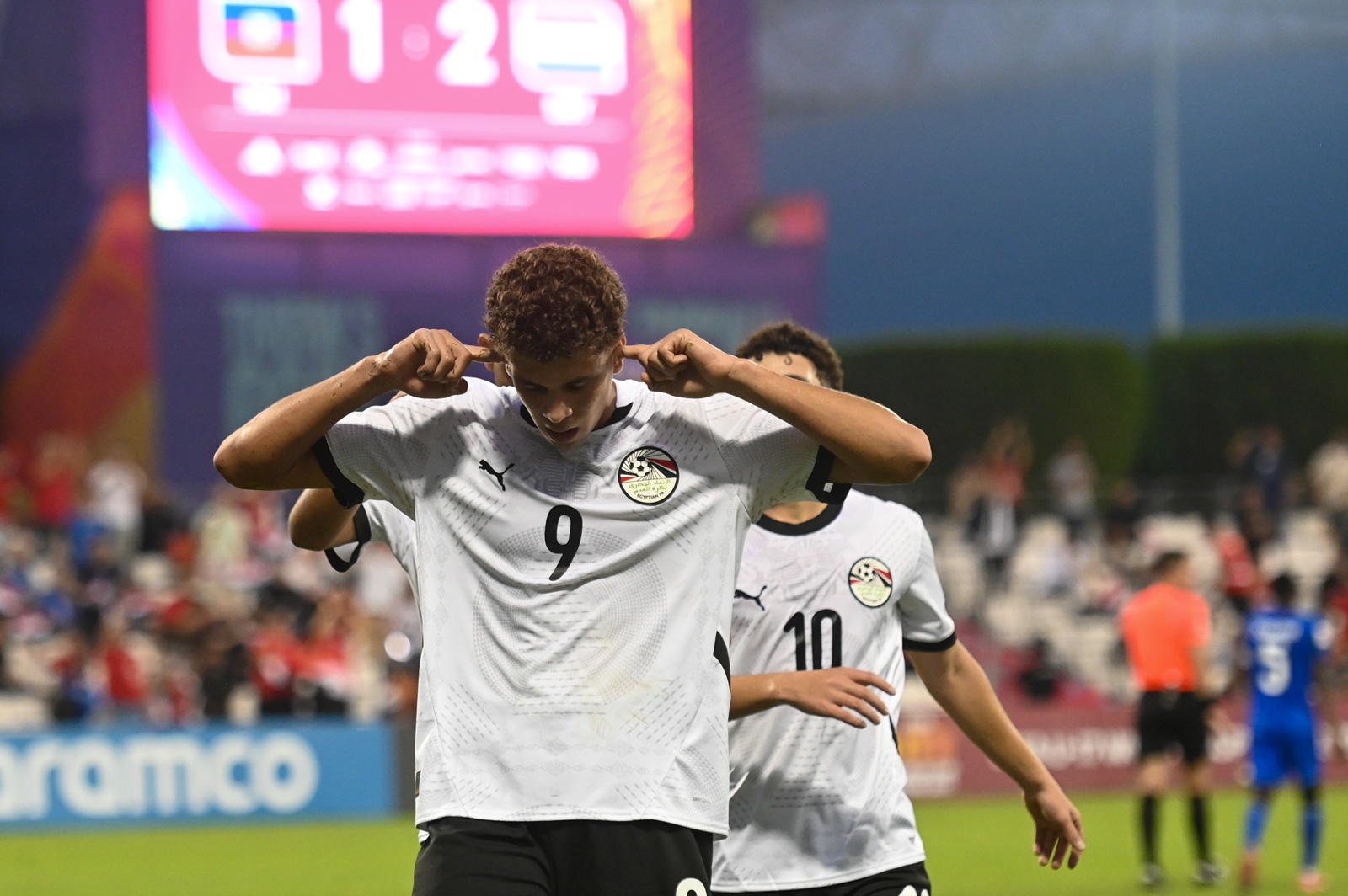 Barcelona dopina transfer napastnika. Działacz się wygadał