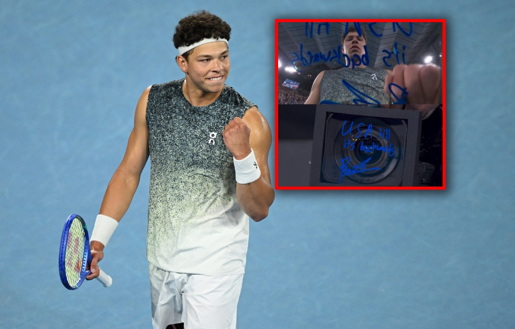 Musiał tłumaczyć się z napisu na kamerze. "Nie ma żadnego ukrytego przesłania"