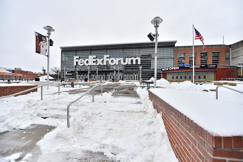 Burze śnieżne paraliżują USA. Decyzja zapadła 3 godziny przed meczem
