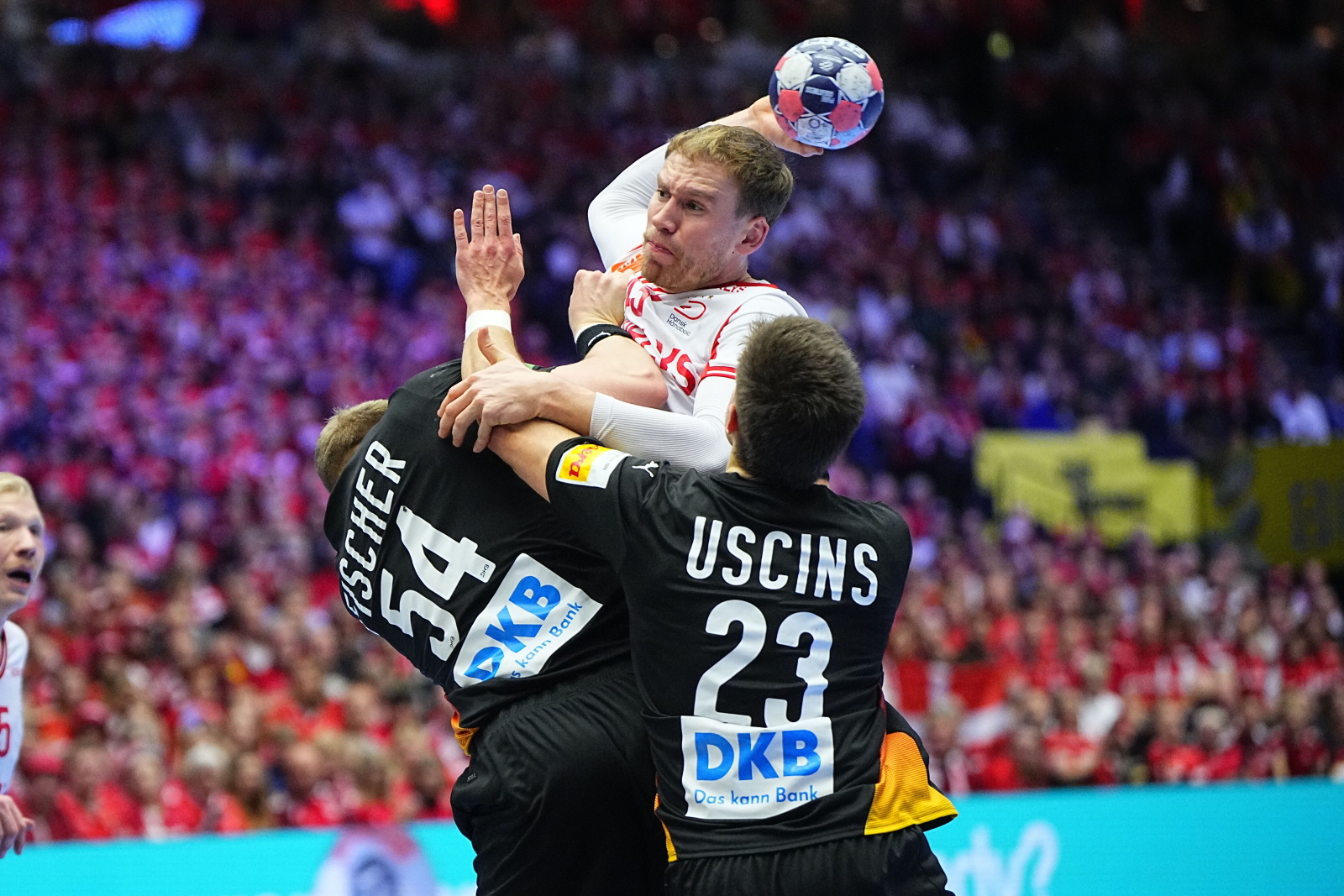 Niemcy stracili pierwsze miejsce. Duet rywali siał spustoszenie