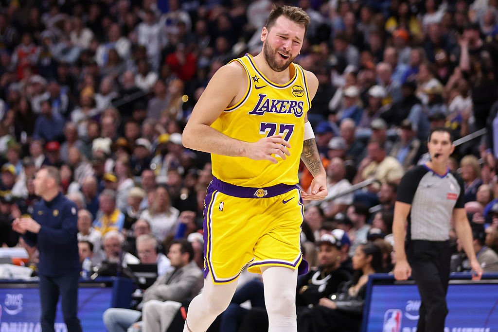 Luka Doncić nie zwalnia tempa. Ale mecz