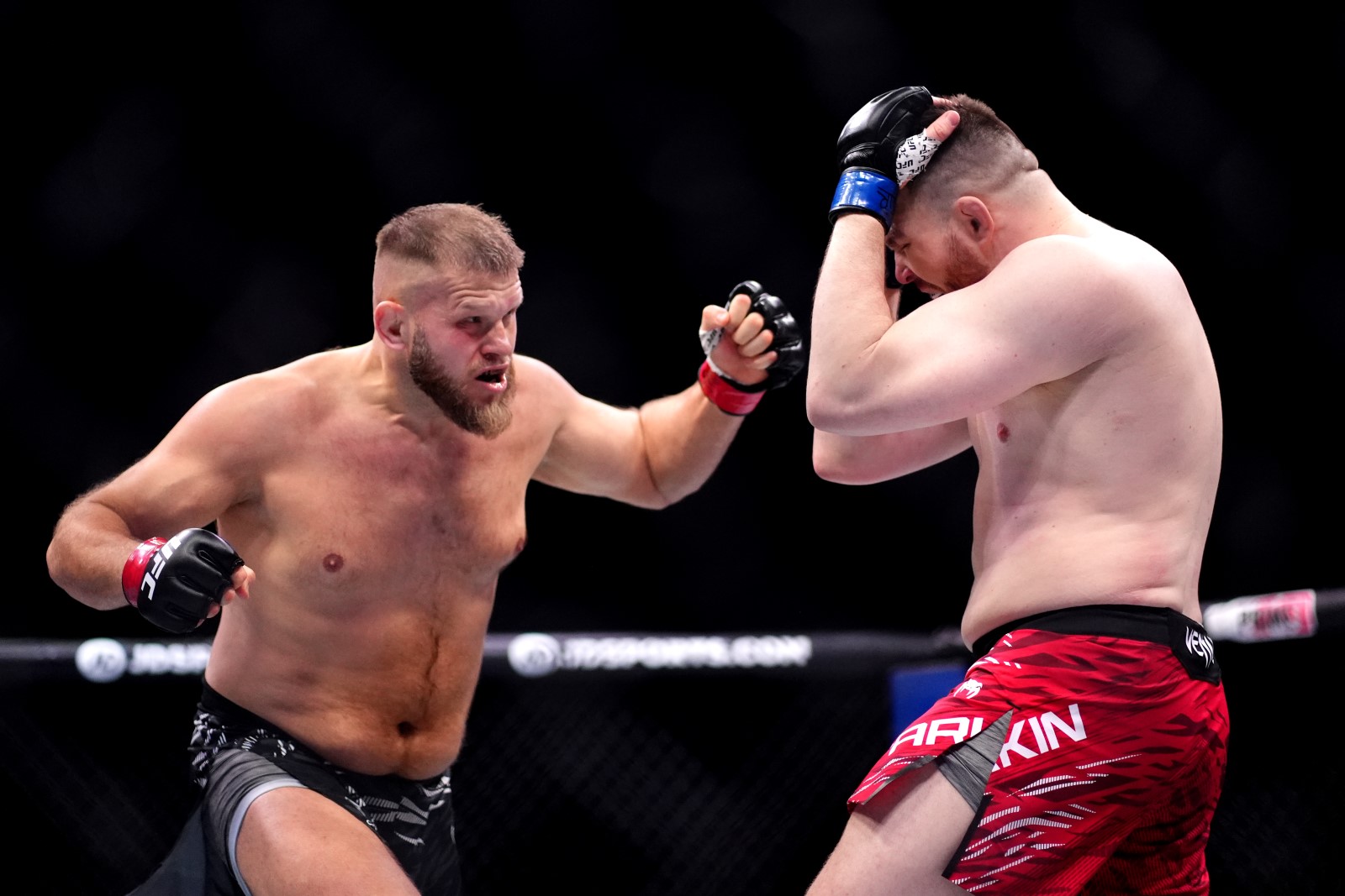 Polak awansował w rankingu UFC