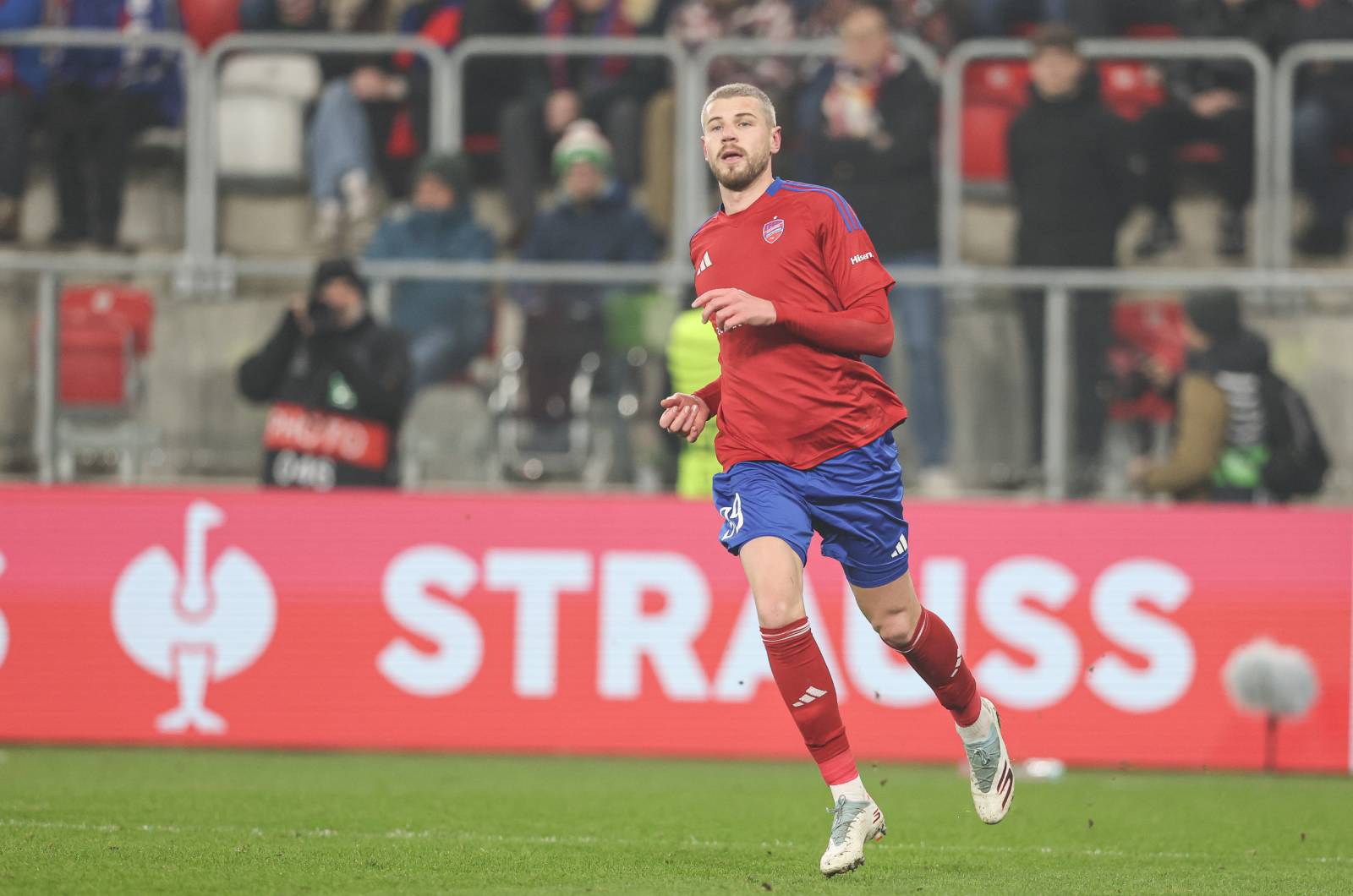 Oficjalnie. Napastnik odszedł z Rakowa Częstochowa