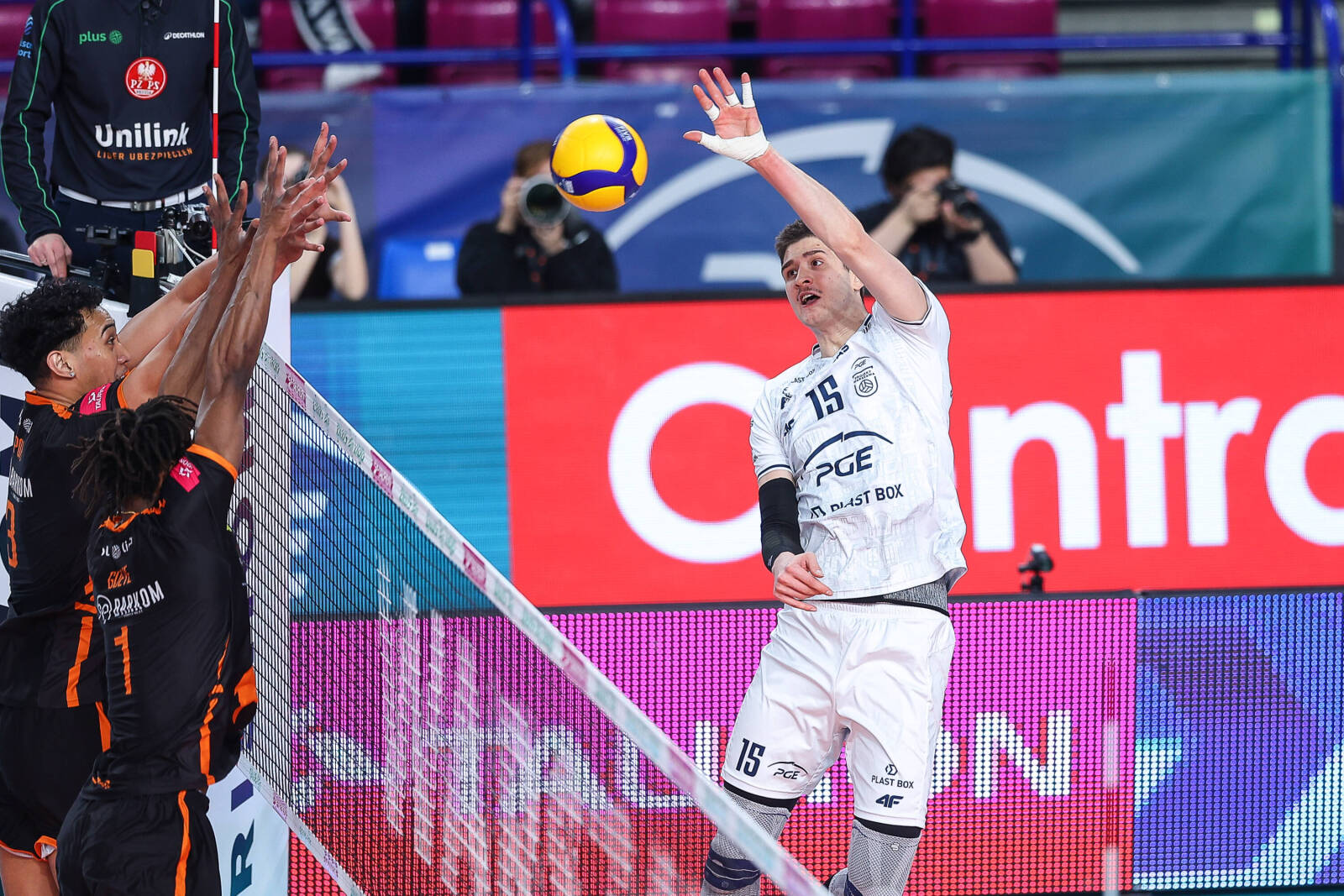 Deklasacja w bloku. W PlusLidze zagrał duet murarzy