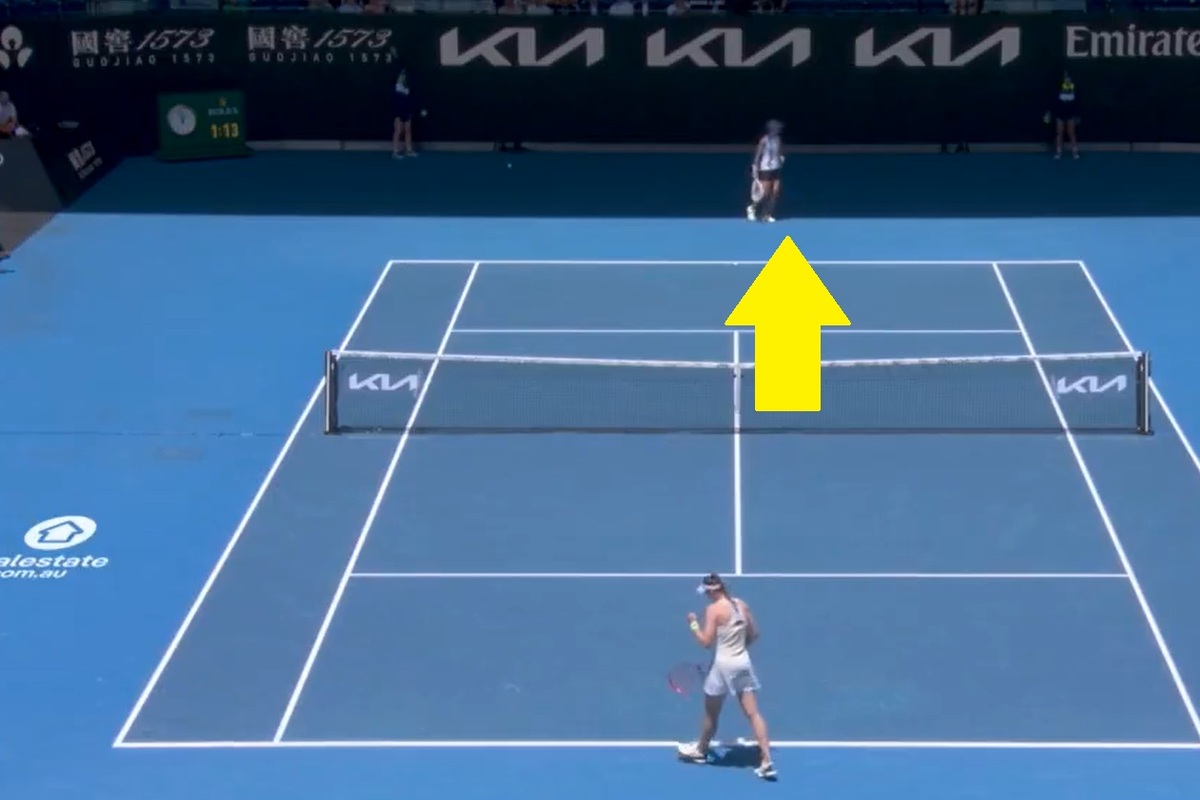 Piłka w prawo, Świątek w lewo. Polka była bezradna [WIDEO]