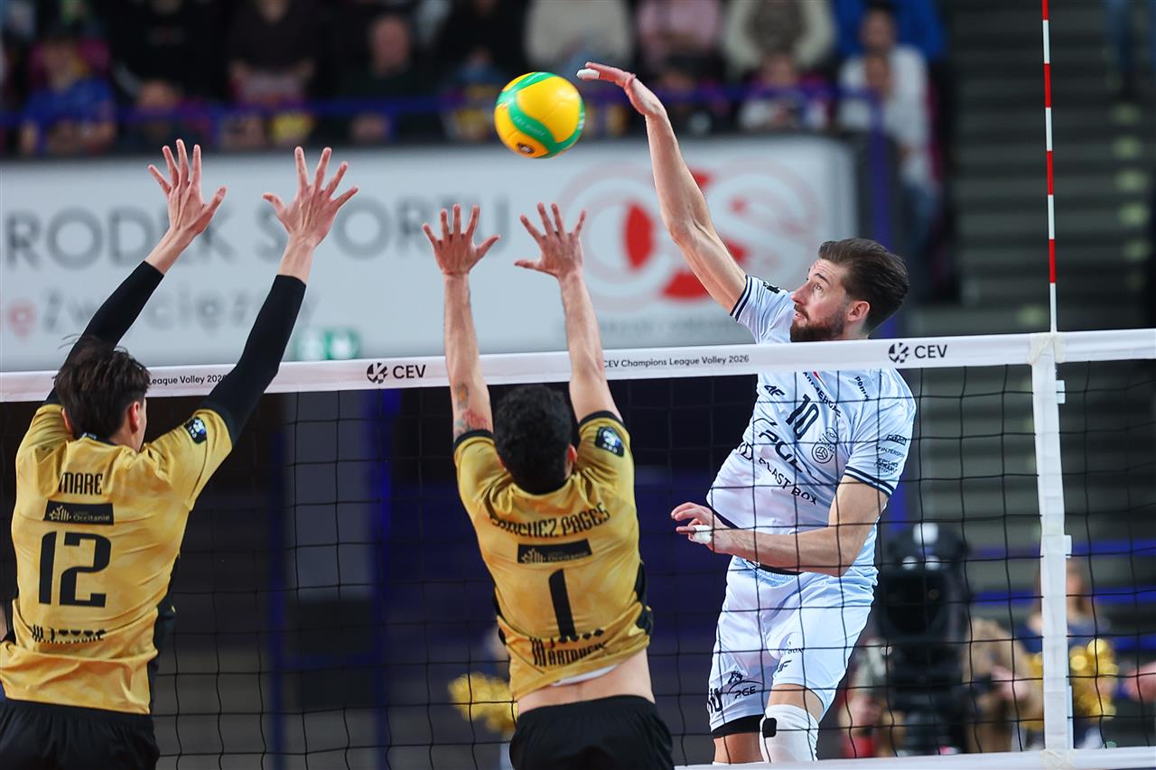 Koncert Bartosza Bednorza w meczu Ligi Mistrzów