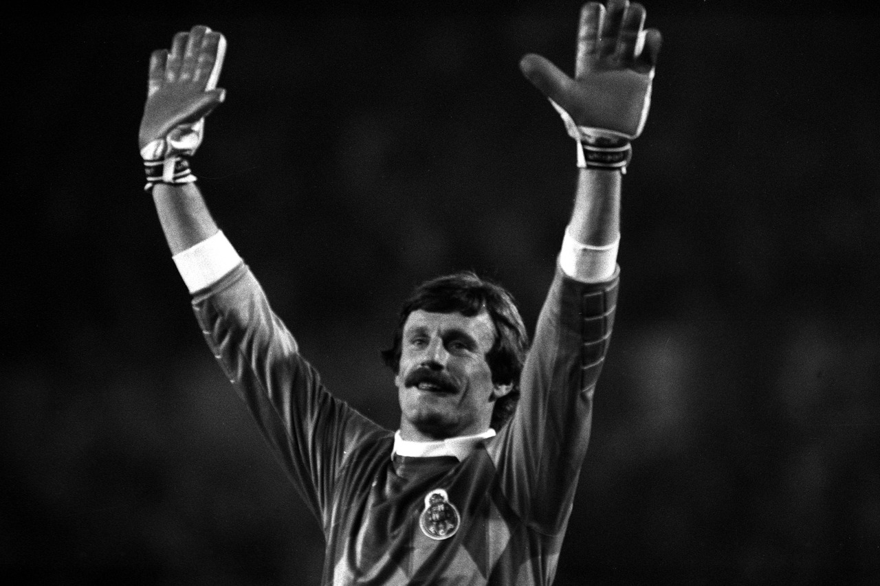 Piłkarze, którzy zdobyli Ligę Mistrzów - rozpoznaj ich na zdjęciach!