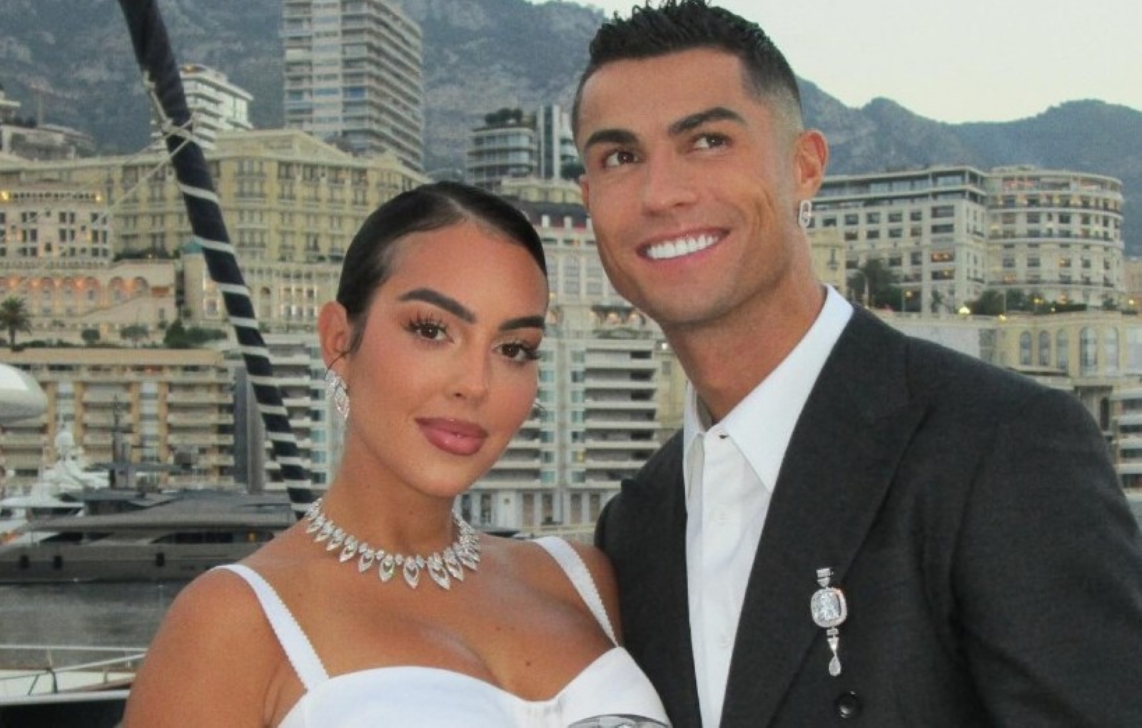 "Spektakularny dom". Tuż przed ślubem zrobili sobie prezent