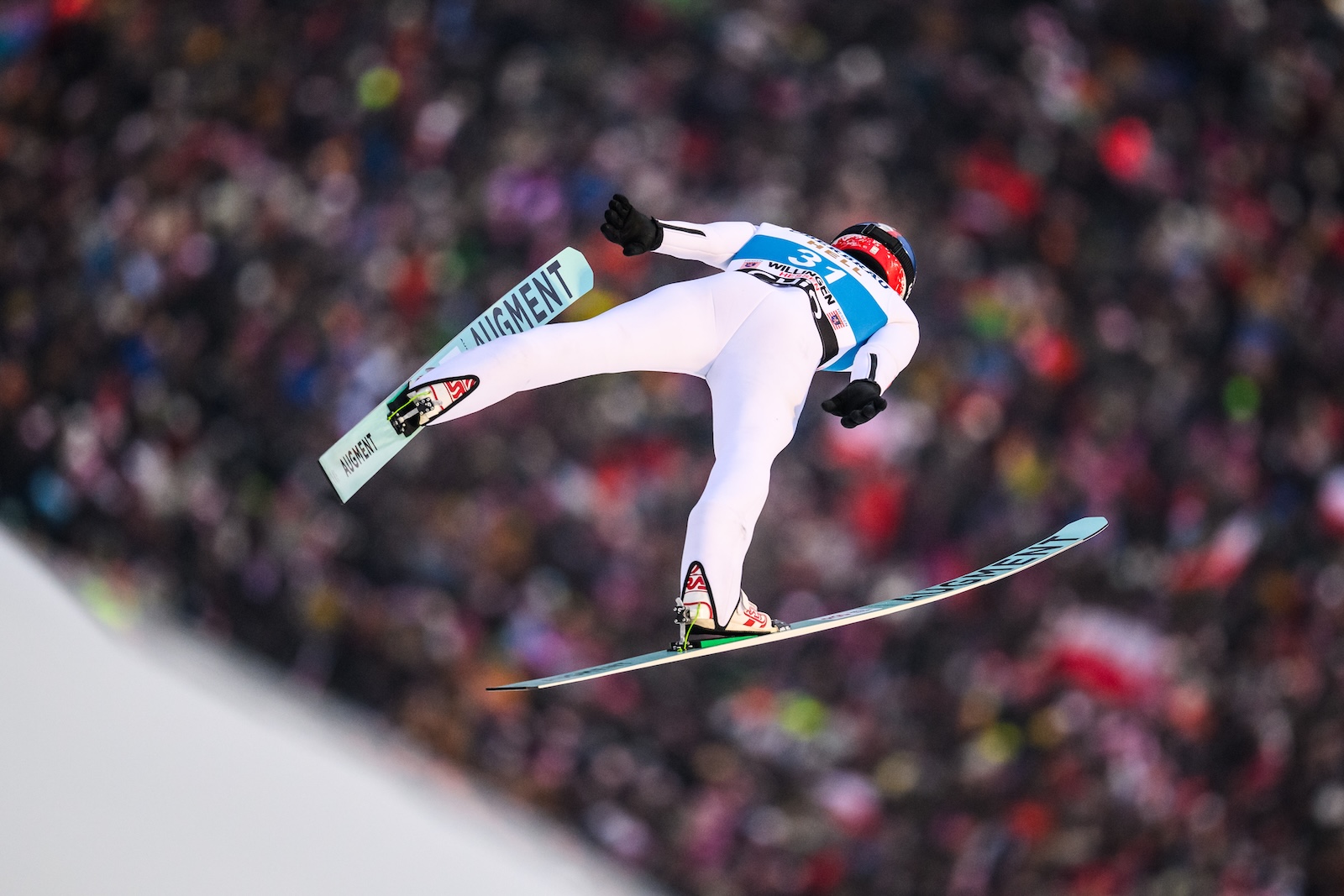 Świetny skok Polaka w kwalifikacjach! Potężna wpadka Timiego Zajca