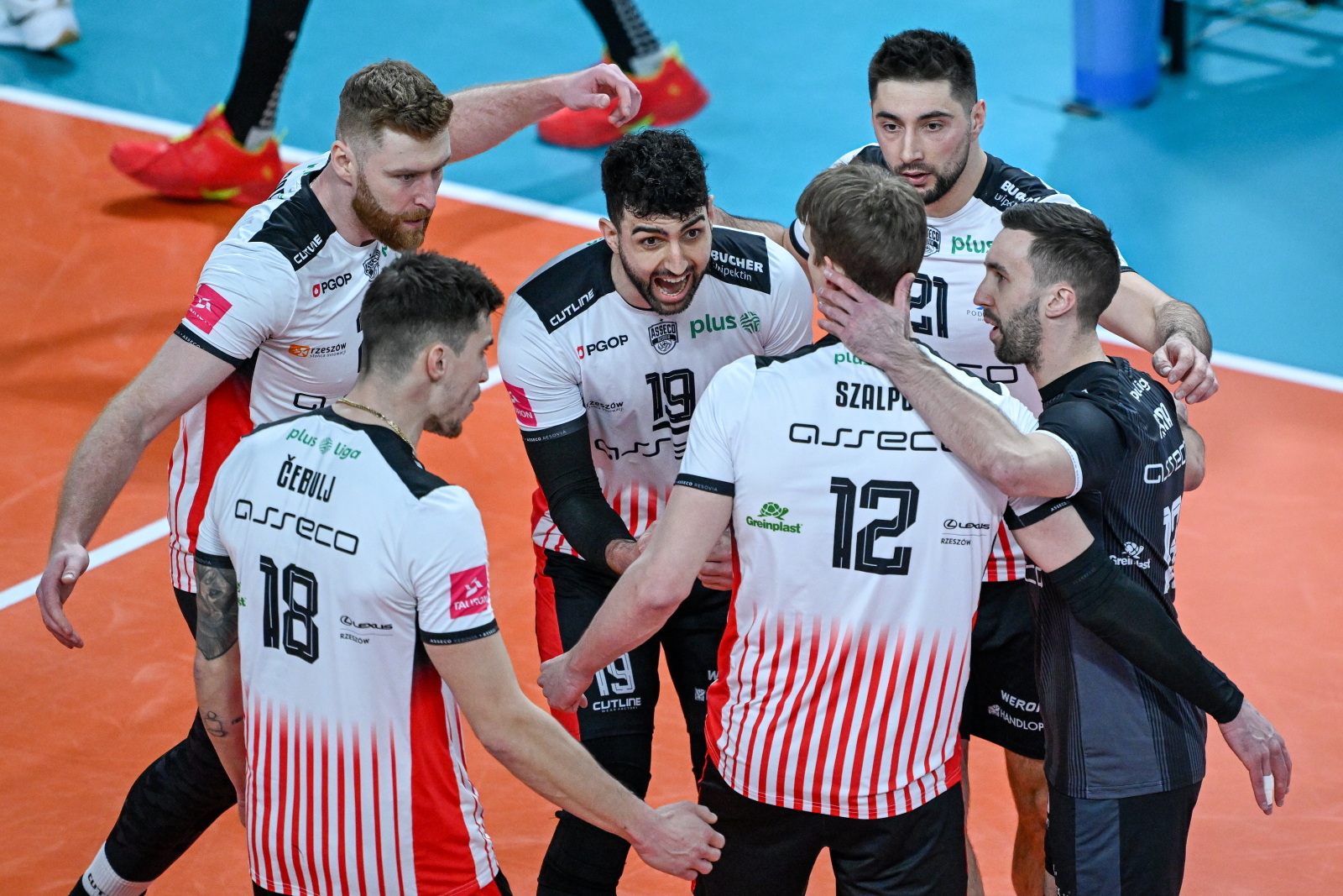 Fenomenalne widowisko w hicie kolejki. W tie-breaku nie było czego zbierać