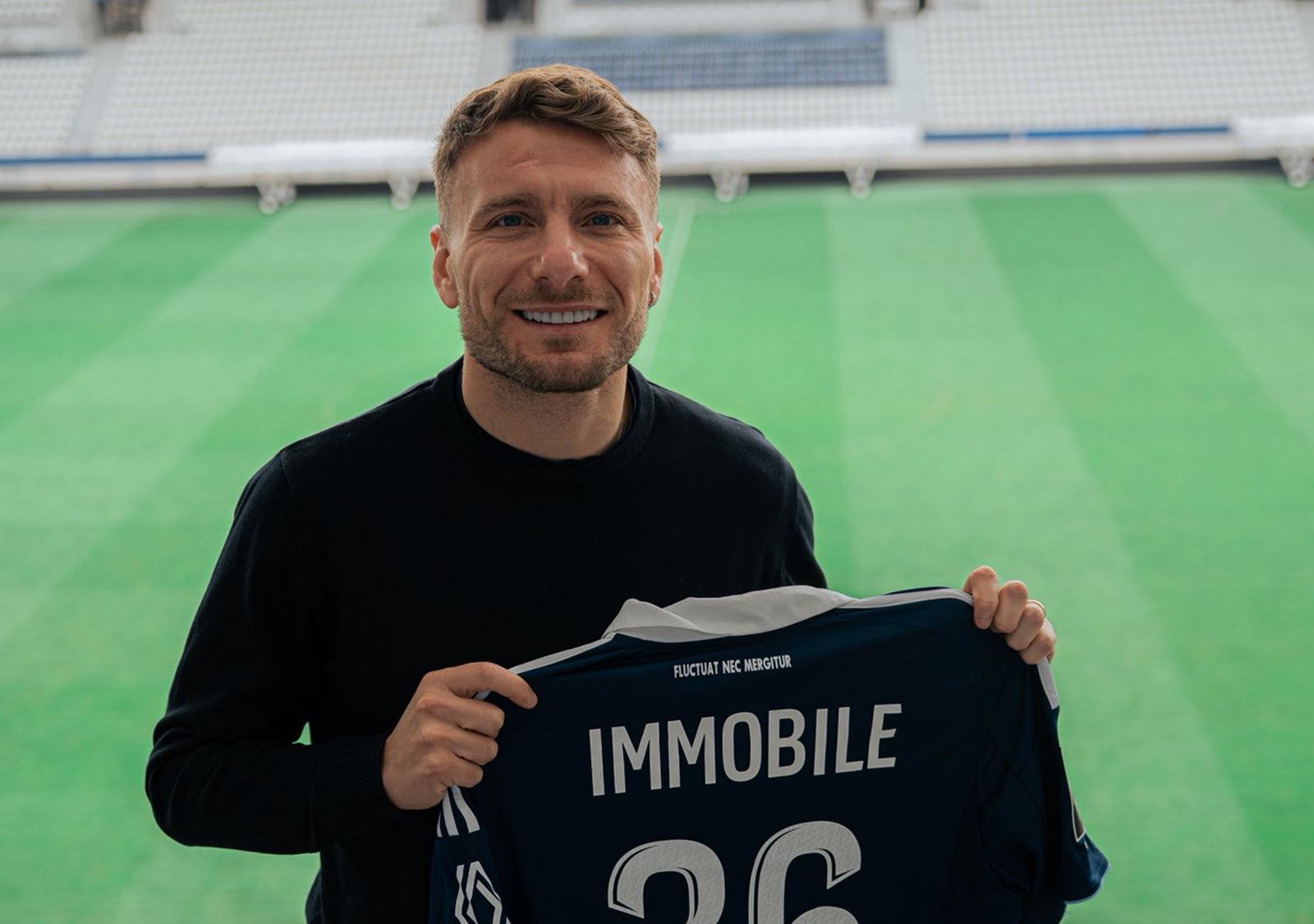 Znany napastnik wyjechał z Włoch. Został zaprezentowany w Paryżu