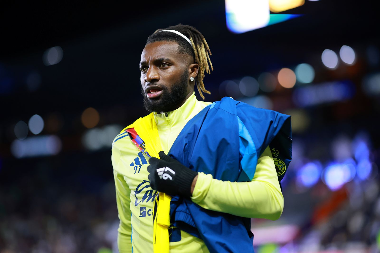 Rozwiązał kontrakt po pięciu miesiącach. "Ochrona dzieci jest dla mnie priorytetem"