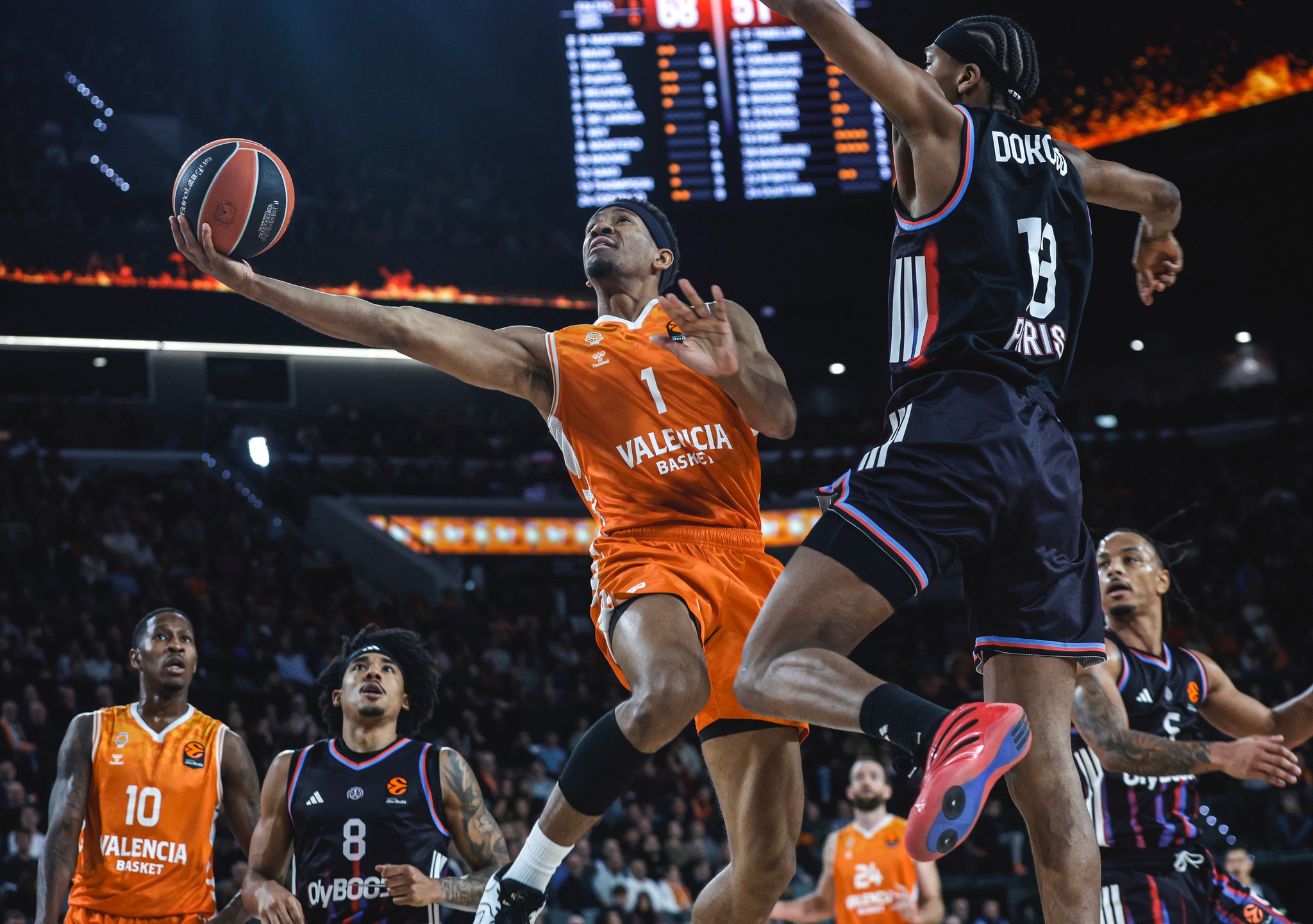 Unicaja w drodze po piątą wygraną z rzędu, Barcelona o przełamanie