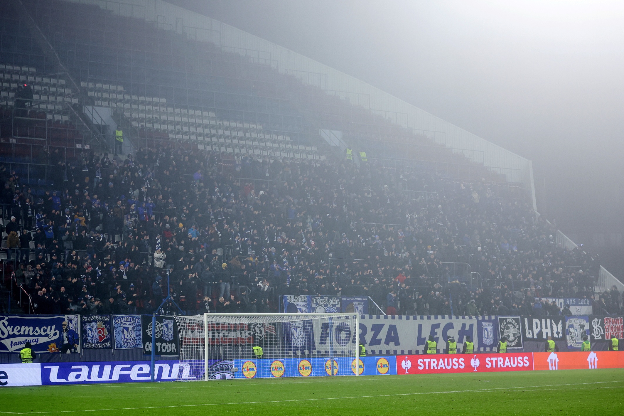UEFA jest bezwzględna. Kolejna kara dla Lecha Poznań