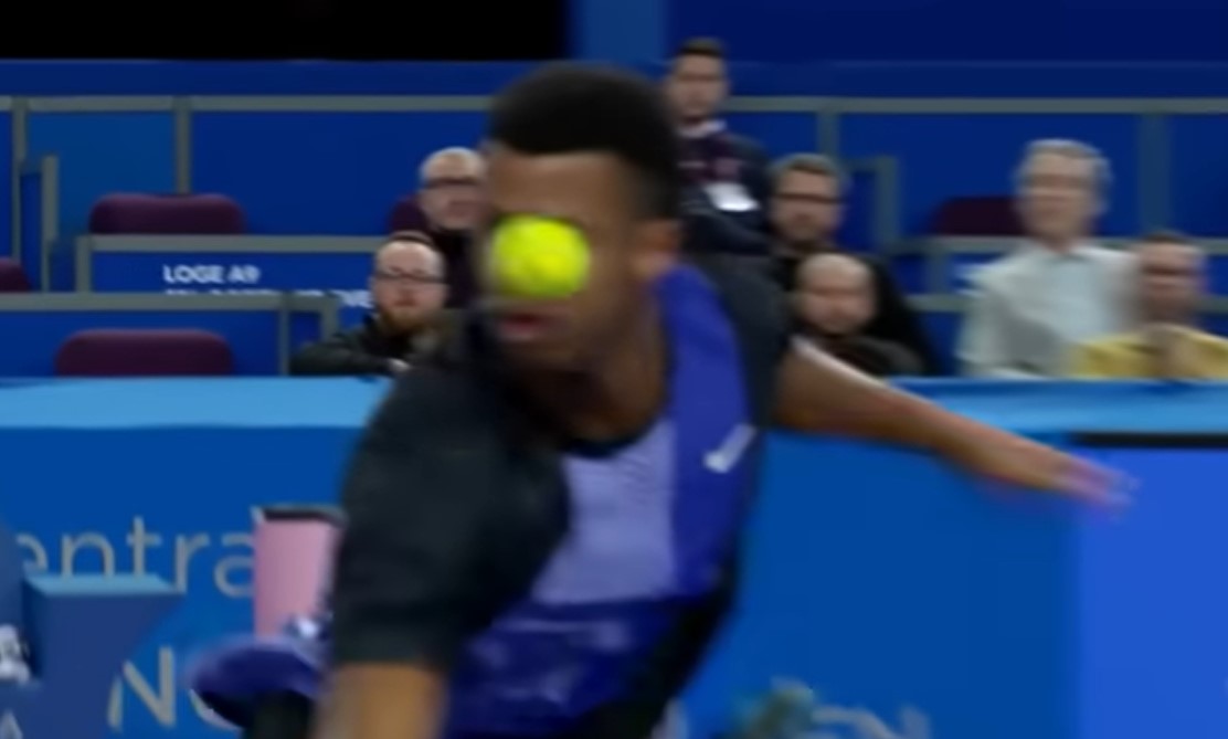 Szok, co wydarzyło się na korcie. Poszedł do siatki. Za moment koniec