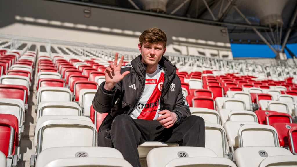 Z Evertonu do ŁKS-u. interesujący transfer w I lidze