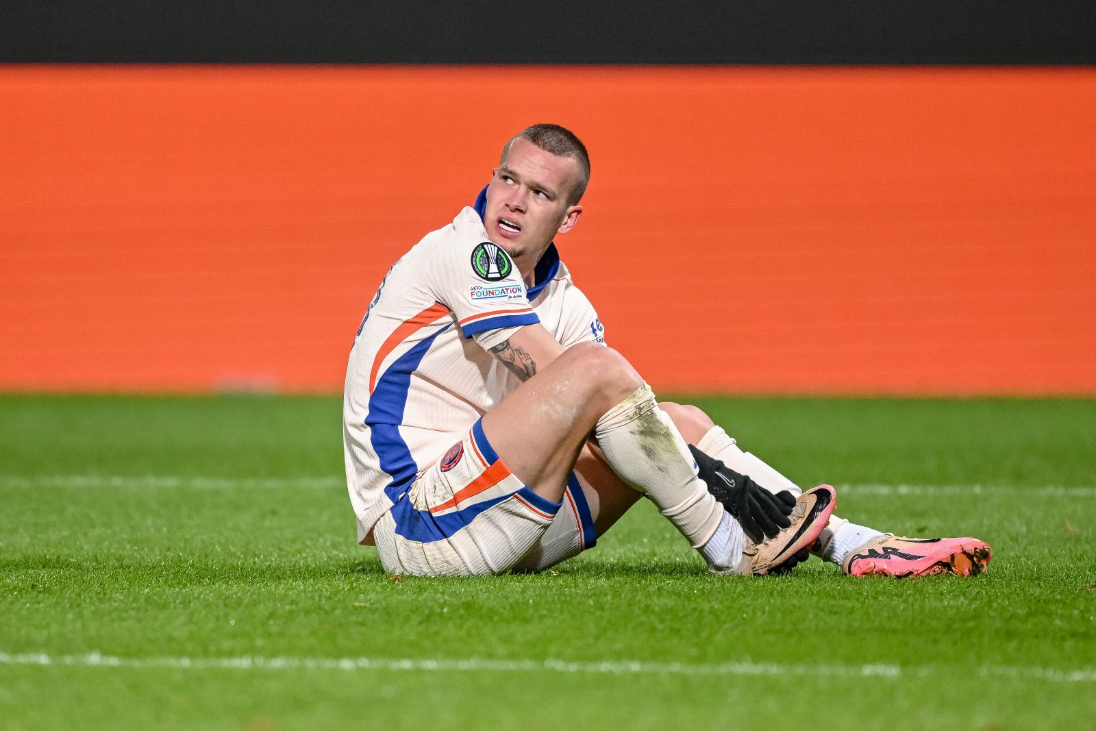 Był gwiazdą futbolu, potem spadł na dno. Teraz obraził Polaków