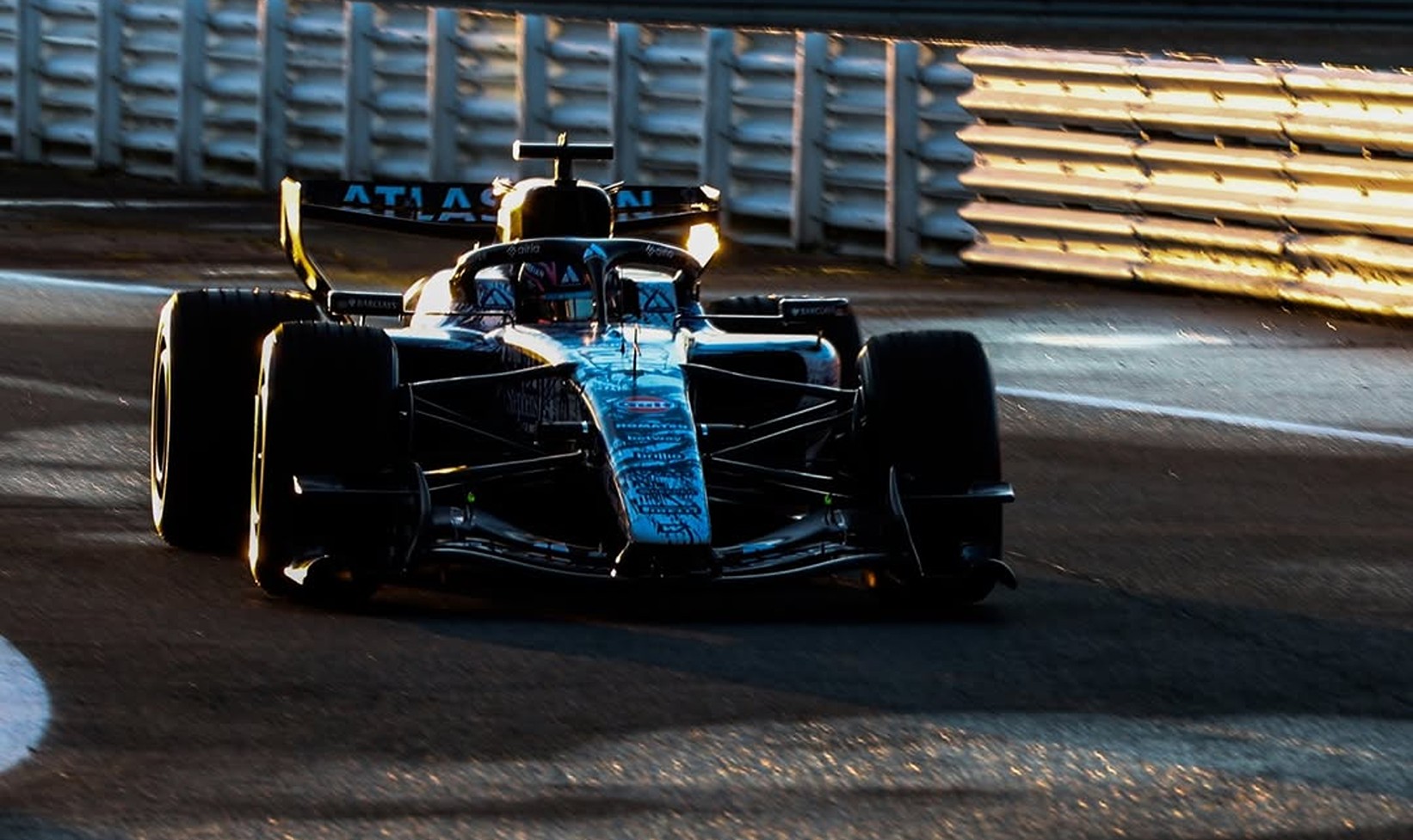 Jako ostatni w F1 wyjechali na tor. Williams nadrabia straty