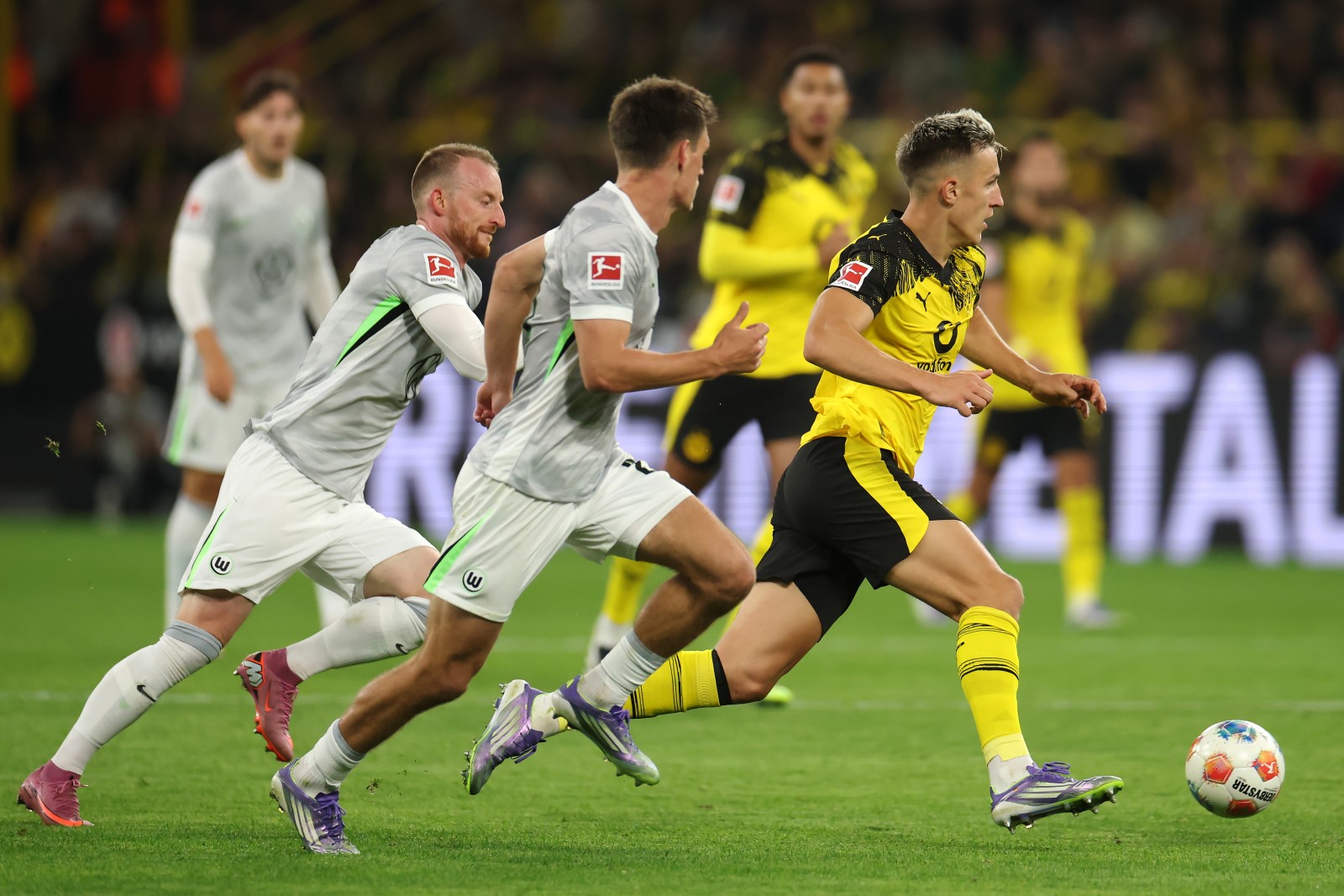 Bundesliga. VfL Wolfsburg - Borussia Dortmund. Gdzie oglądać na żywo, online?
